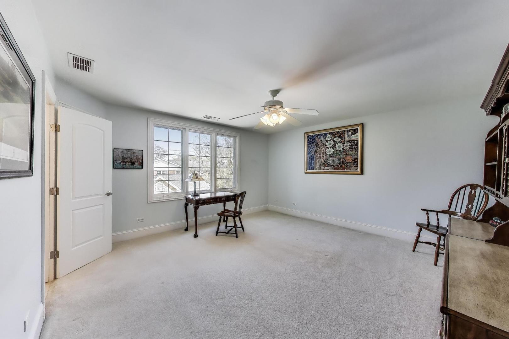 511 W 56TH Street