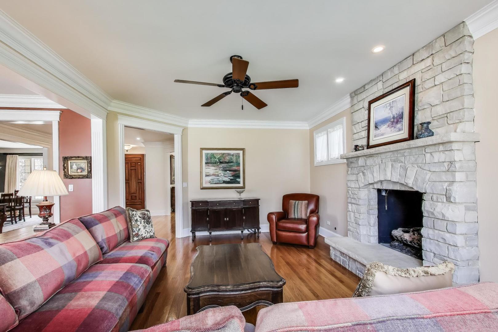 511 W 56TH Street