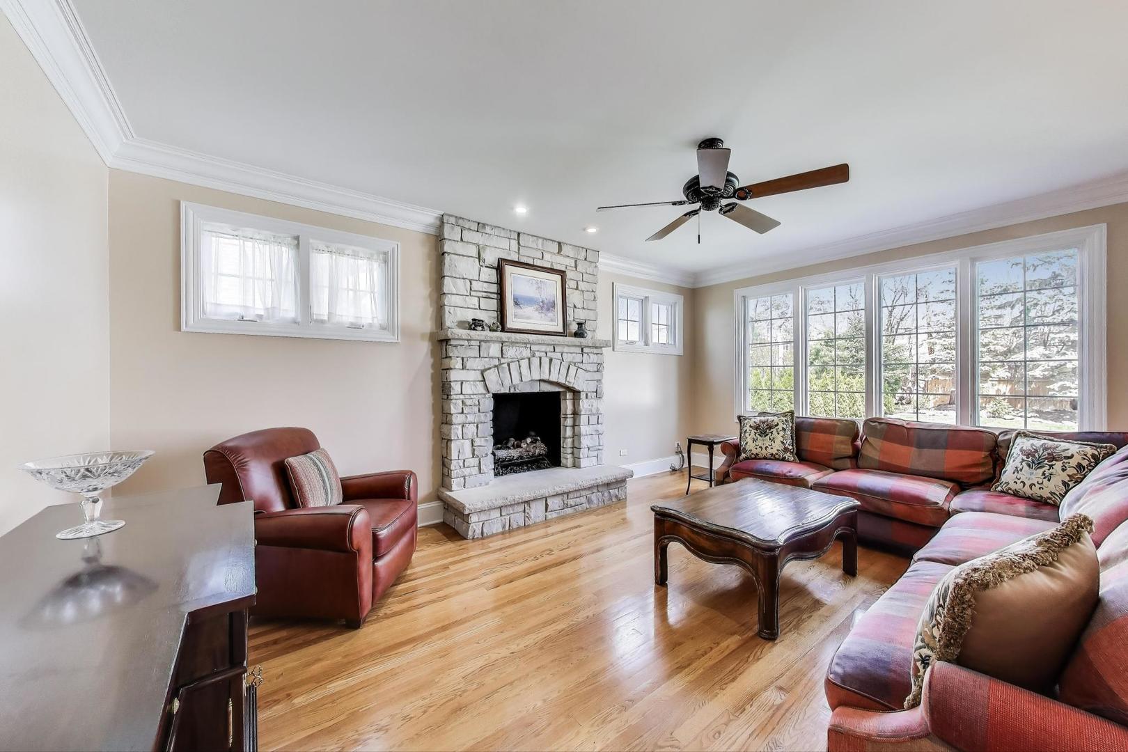 511 W 56TH Street