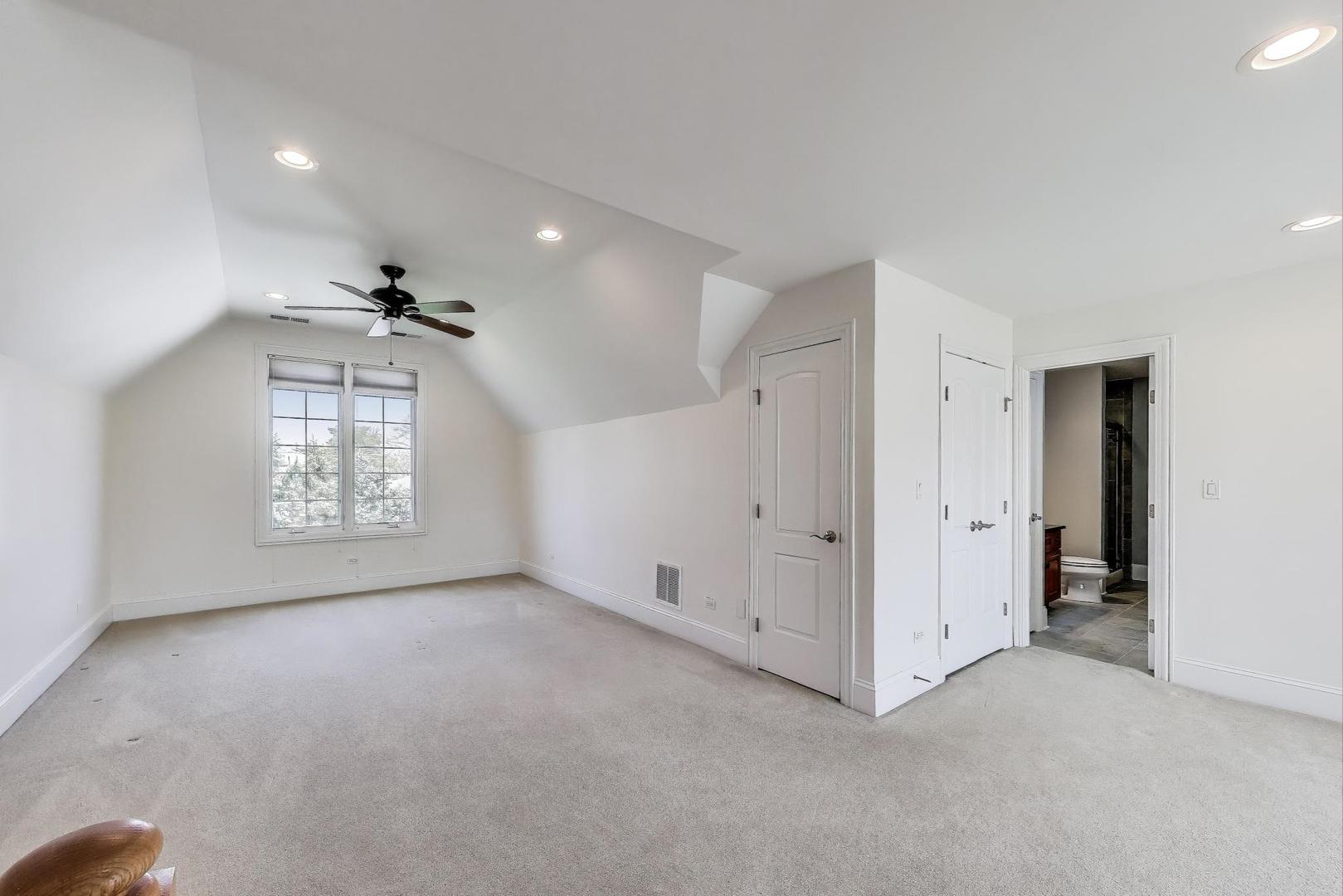 511 W 56TH Street