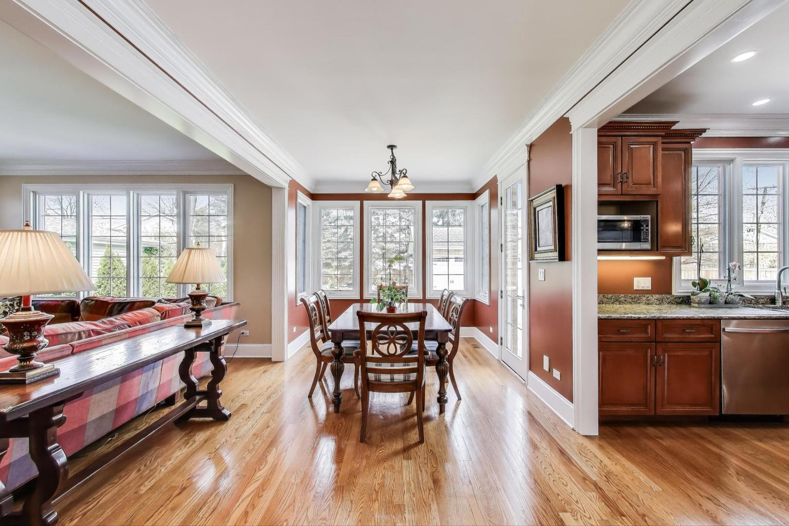 511 W 56TH Street