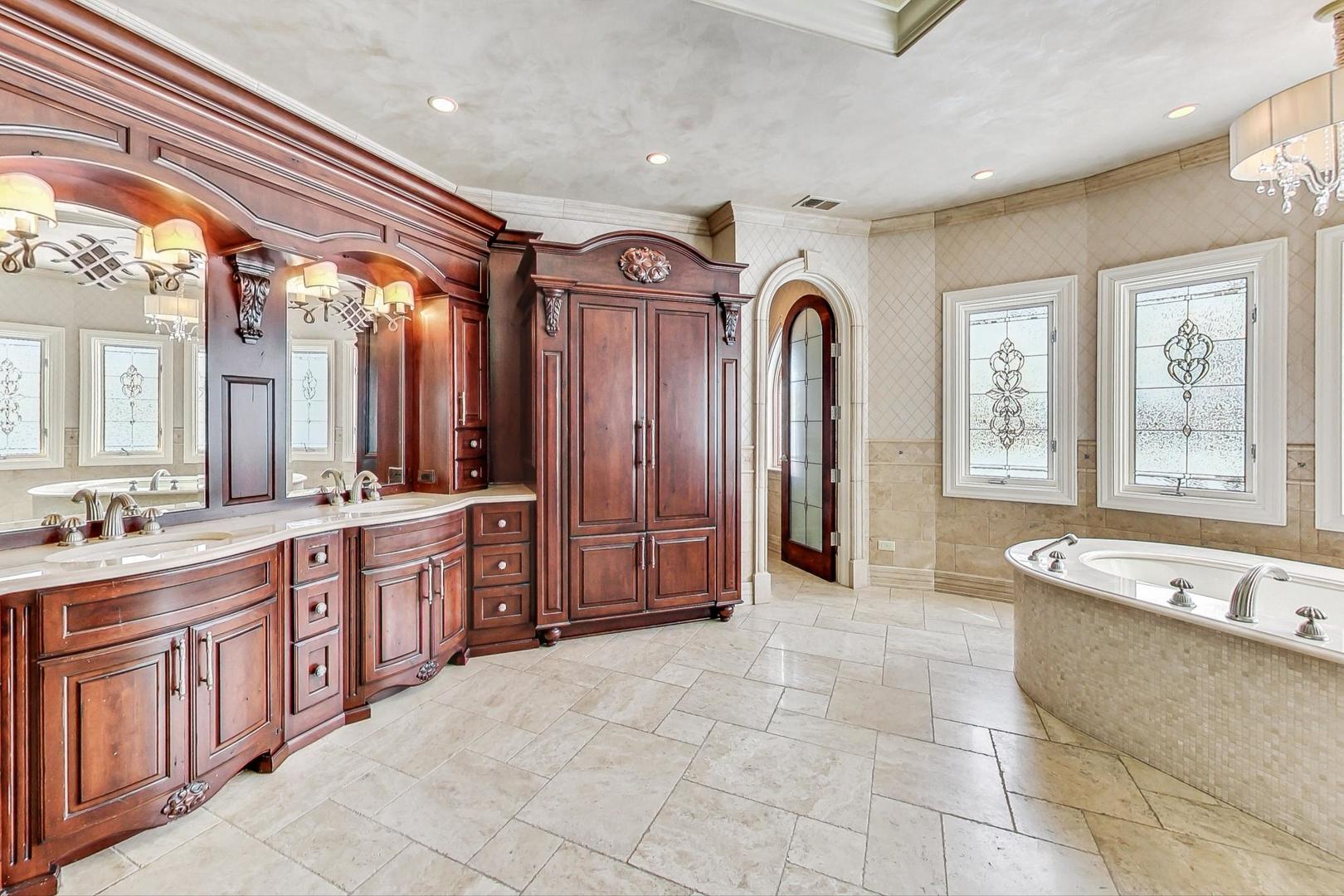 6256 Wildwood Lane