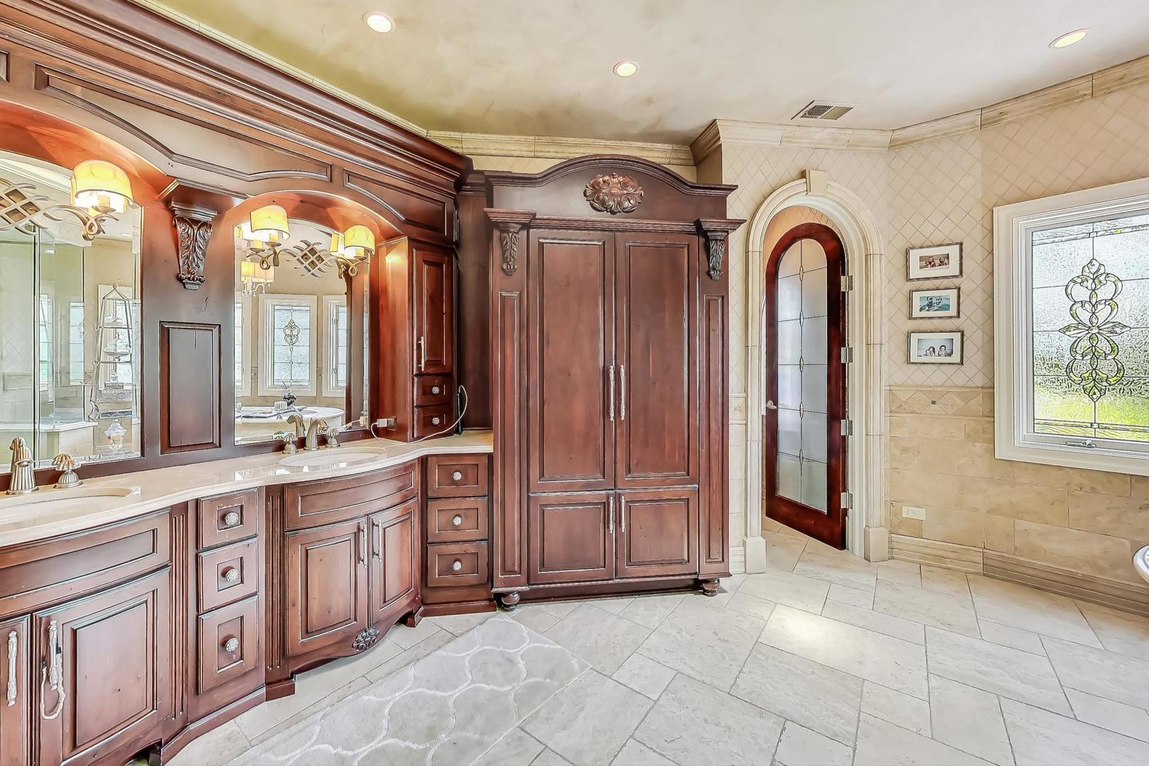 6256 Wildwood Lane