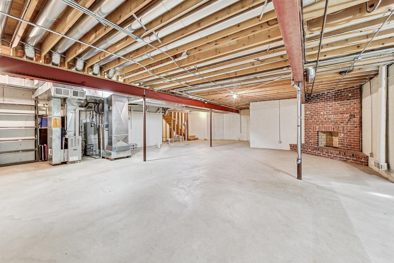 6256 Wildwood Lane