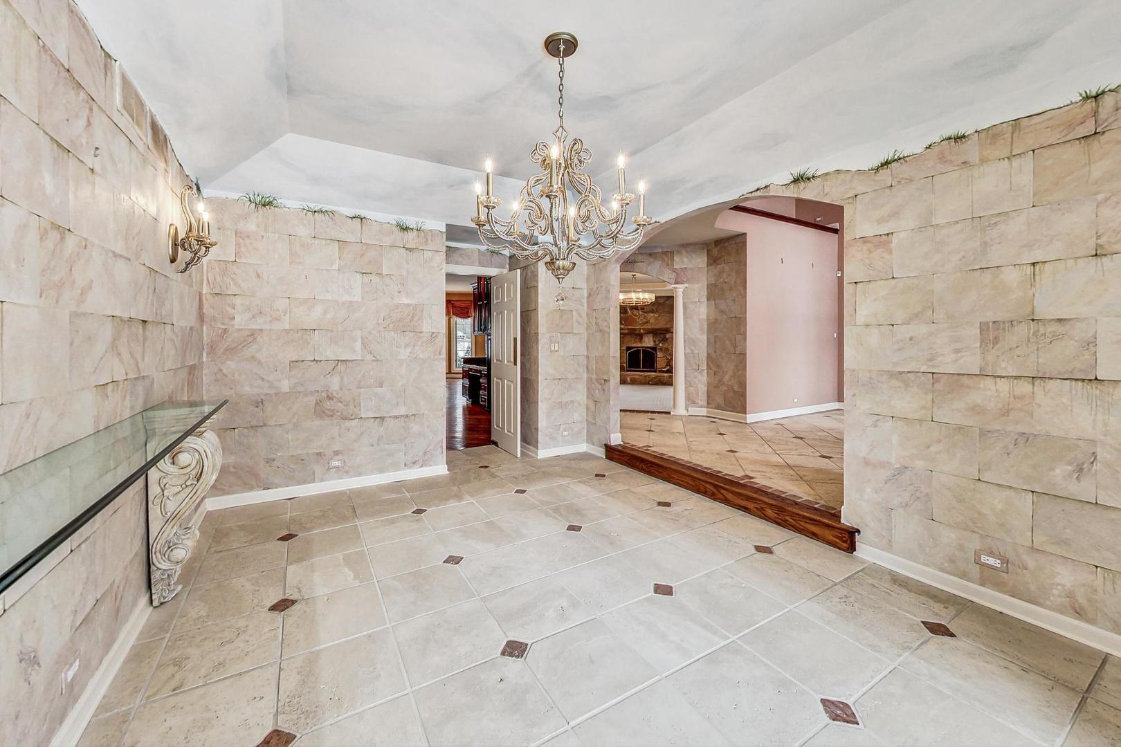 6256 Wildwood Lane