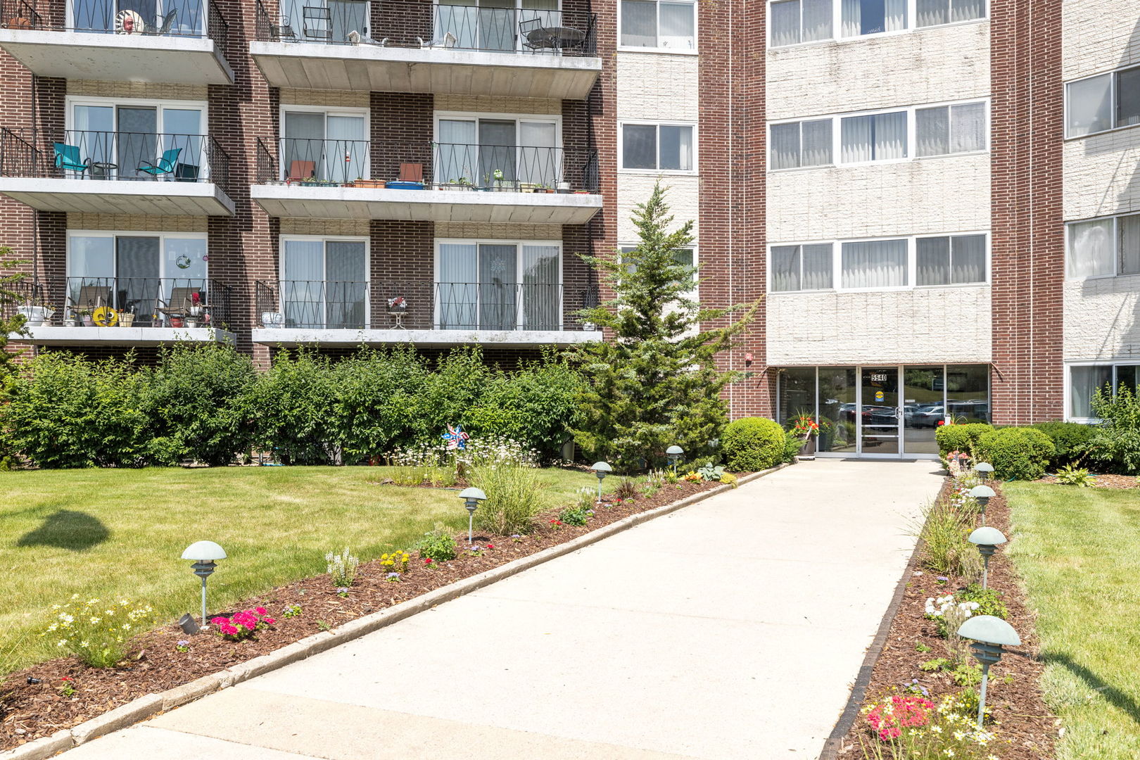 5540 Walnut Avenue Unit: 9A
