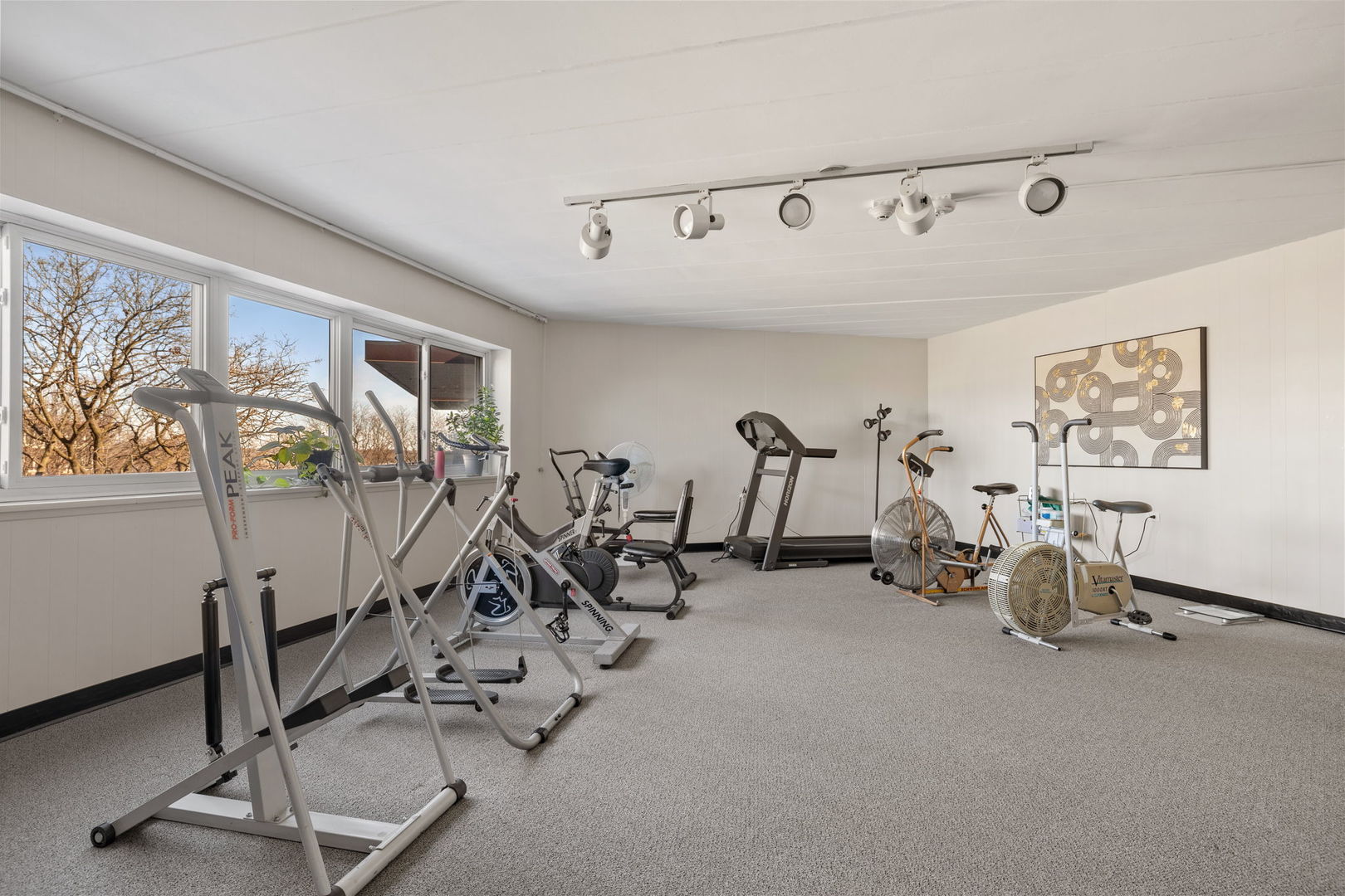 5540 Walnut Avenue Unit: 9A