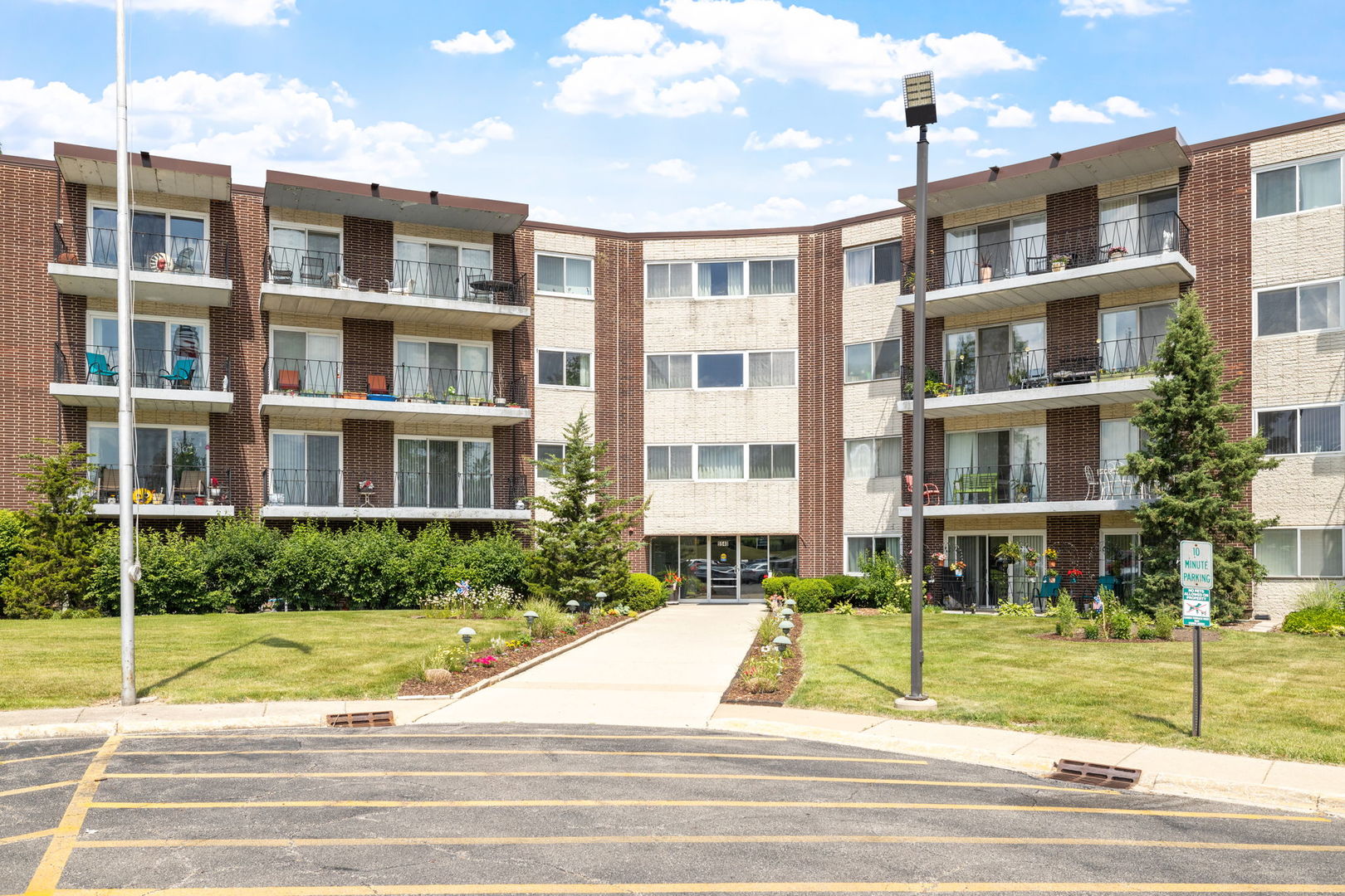 5540 Walnut Avenue Unit: 9A