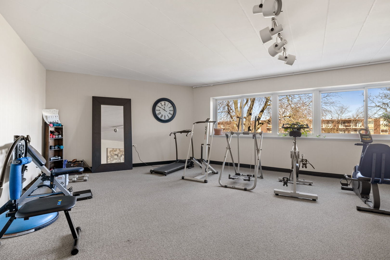 5540 Walnut Avenue Unit: 9A