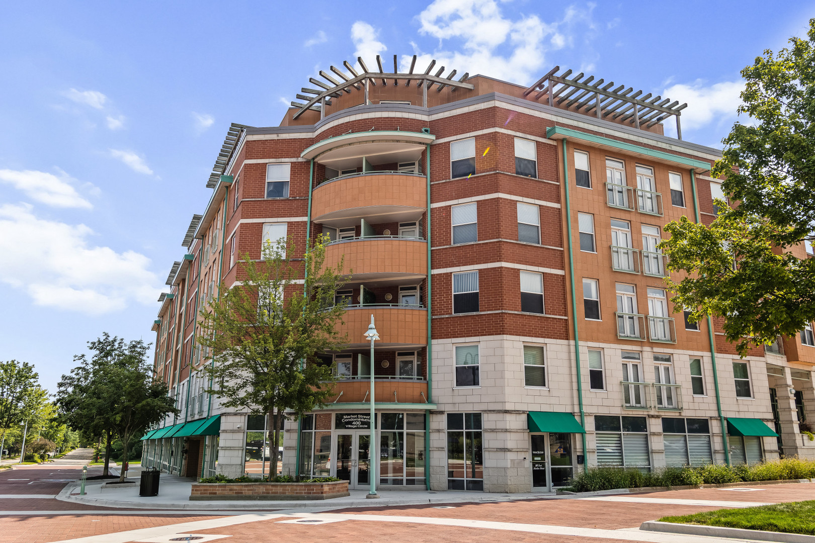 400 Village Circle Unit: 103