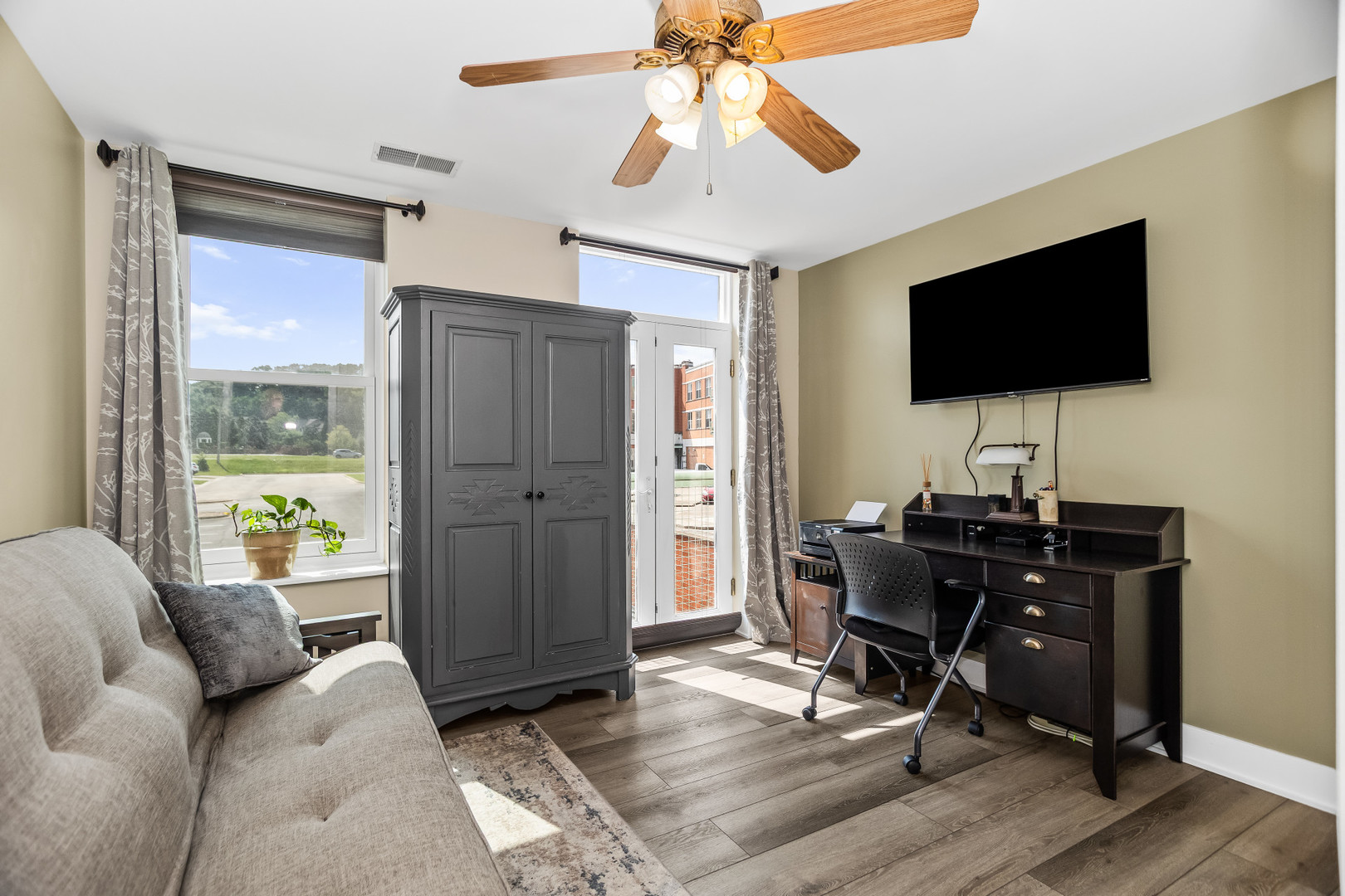 400 Village Circle Unit: 103
