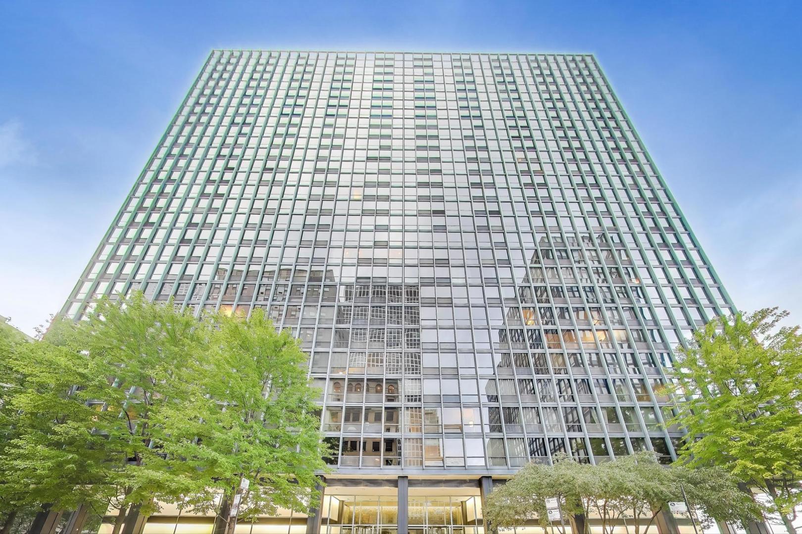 900 N LAKE SHORE Drive Unit: 802-4