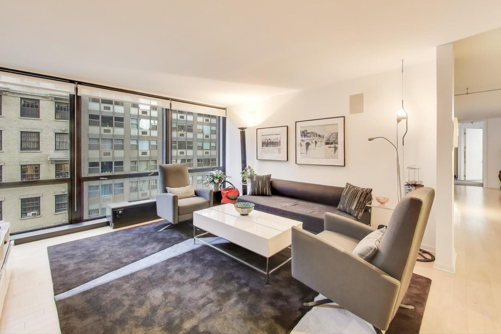 900 N LAKE SHORE Drive Unit: 802-4