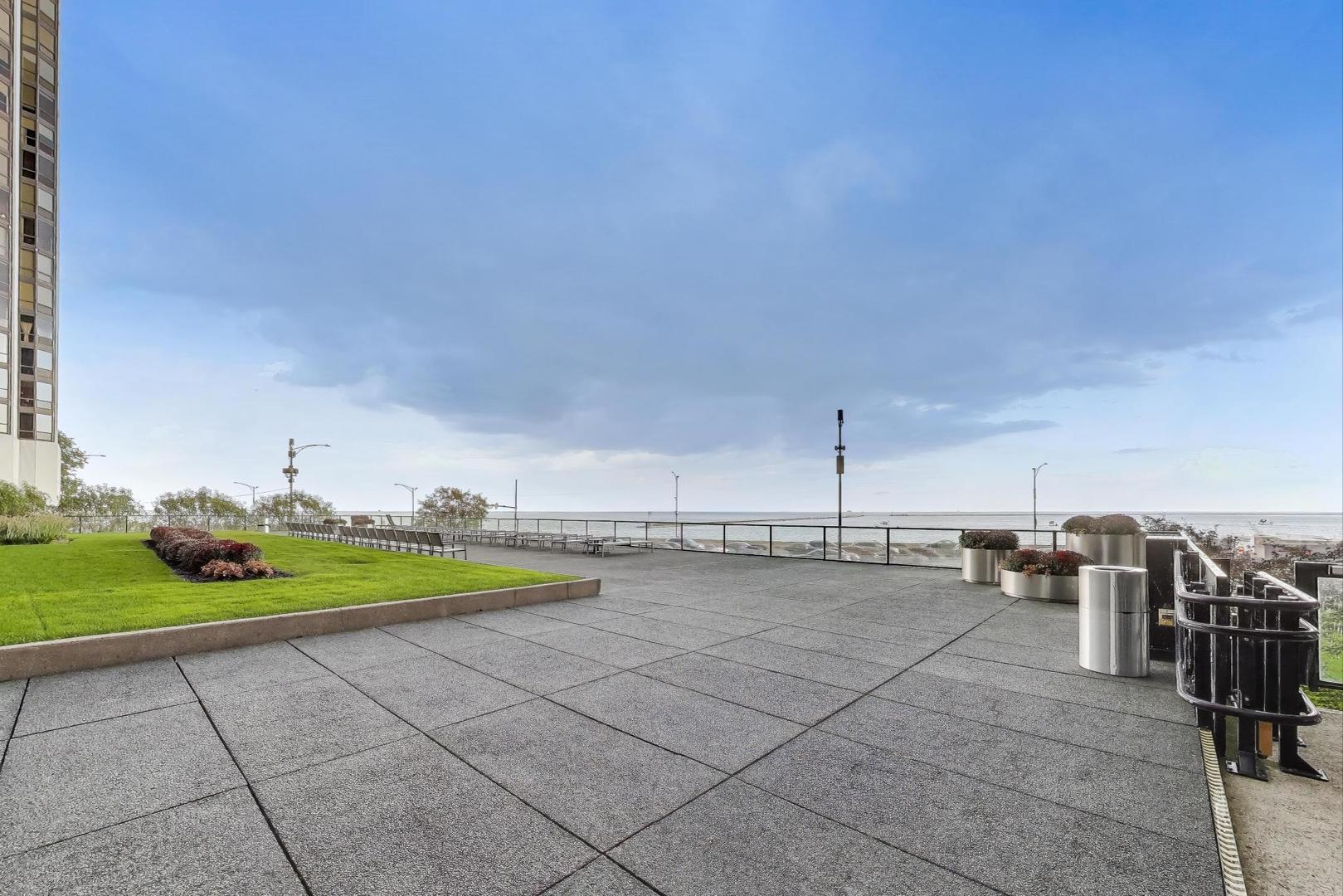 900 N LAKE SHORE Drive Unit: 802-4