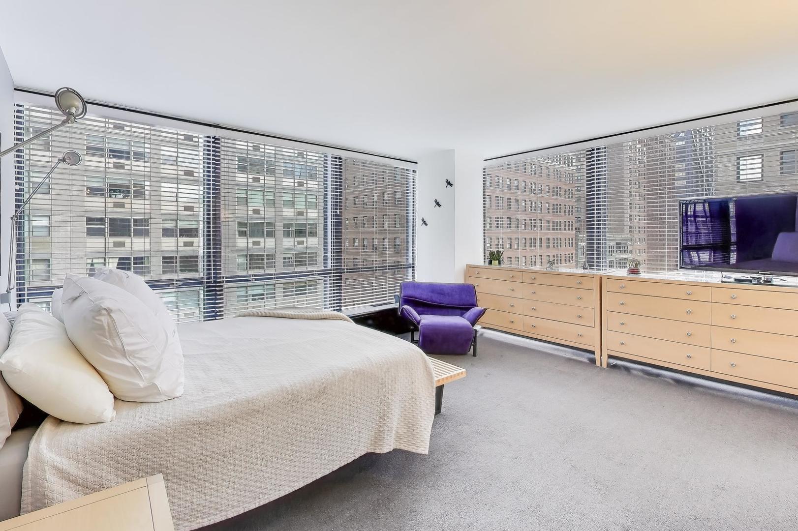 900 N LAKE SHORE Drive Unit: 802-4