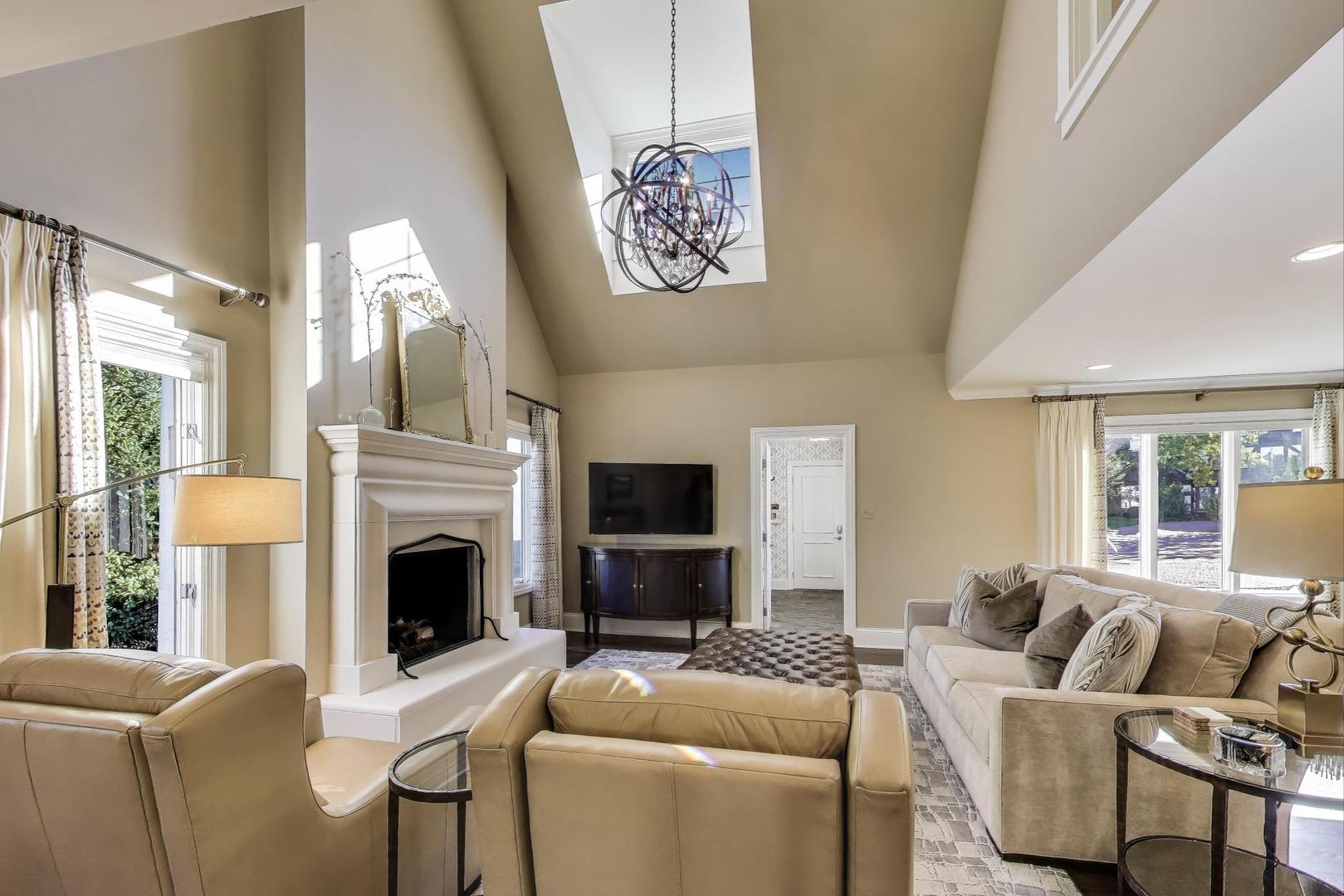 105 Burr Ridge Club Drive
