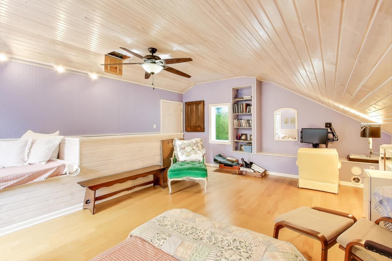 1406 Chanticleer Lane Unit: 1406