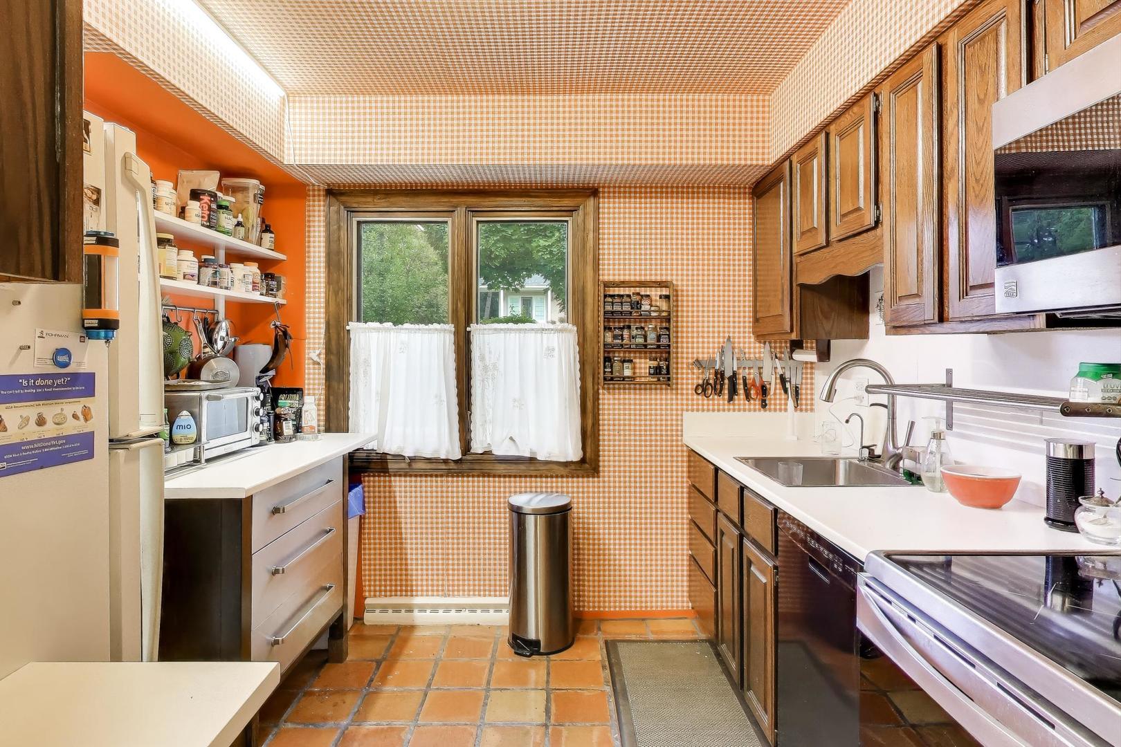 1406 Chanticleer Lane Unit: 1406