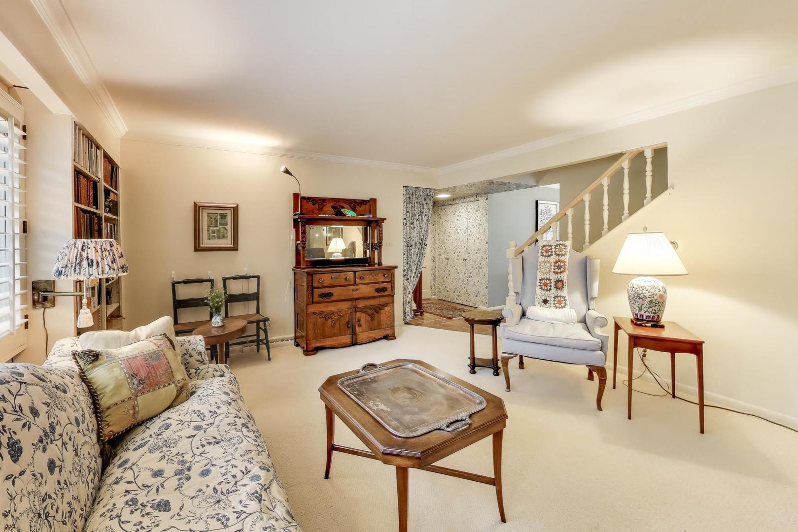 1406 Chanticleer Lane Unit: 1406