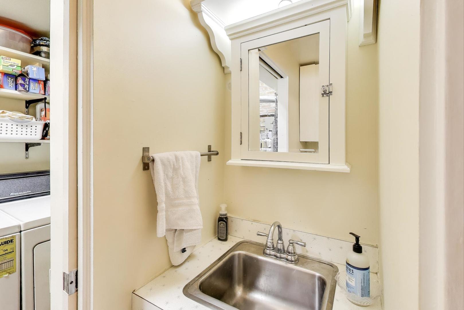 1406 Chanticleer Lane Unit: 1406