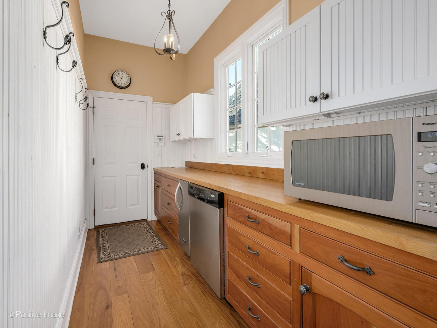 48 FOREST GATE Circle