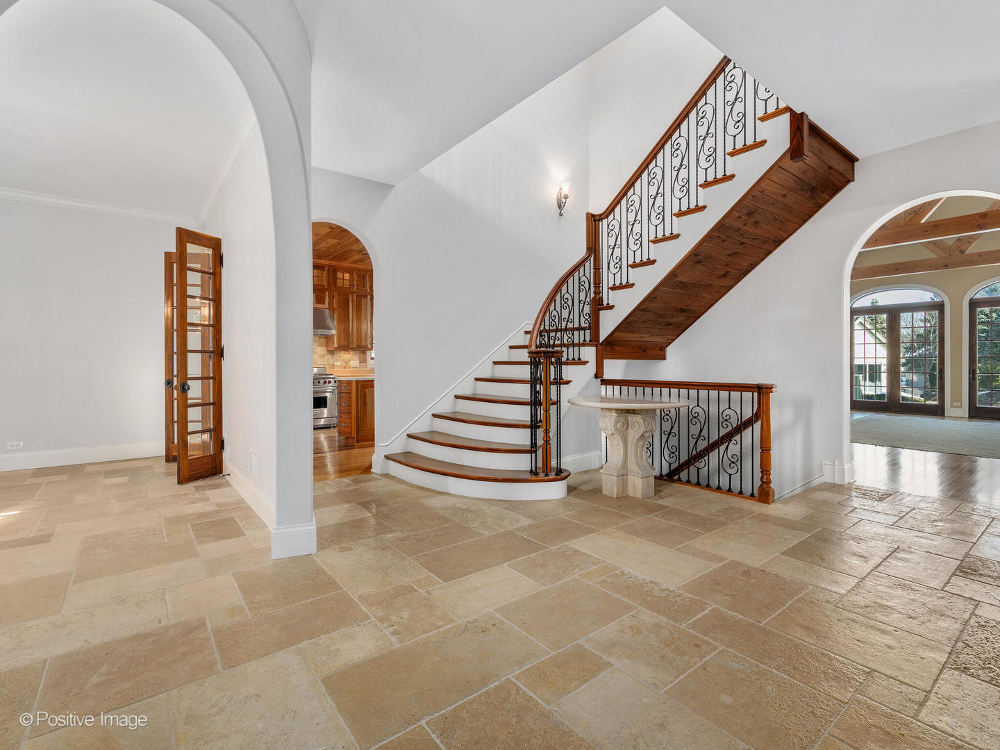48 FOREST GATE Circle