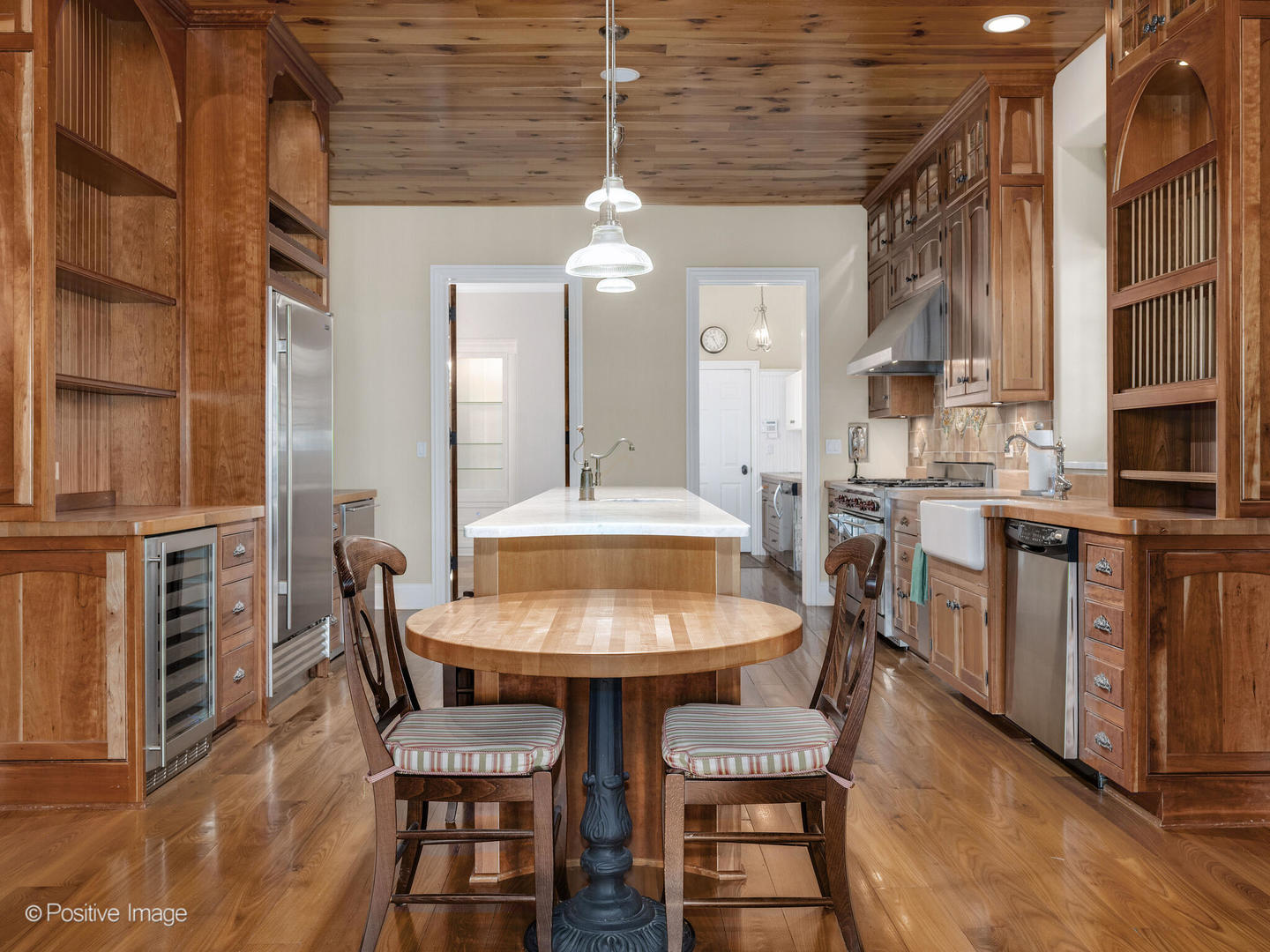 48 FOREST GATE Circle