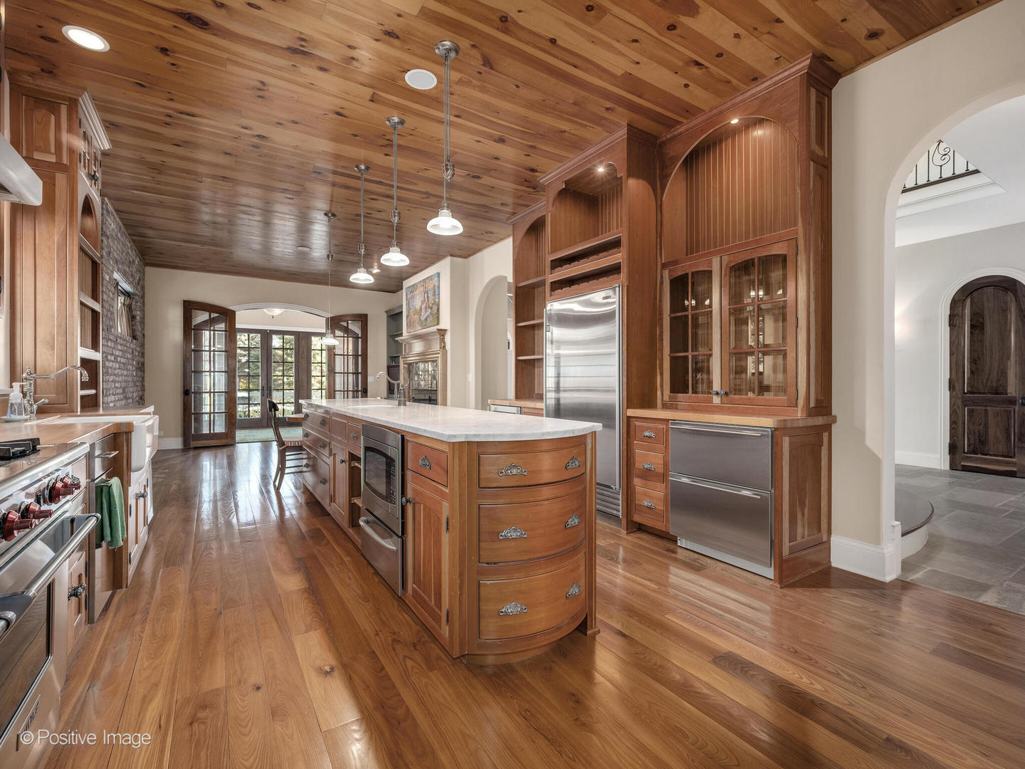 48 FOREST GATE Circle