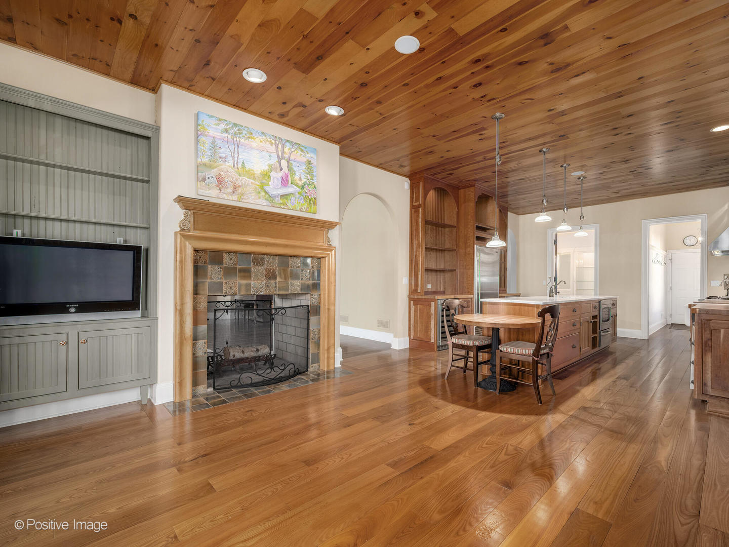 48 FOREST GATE Circle