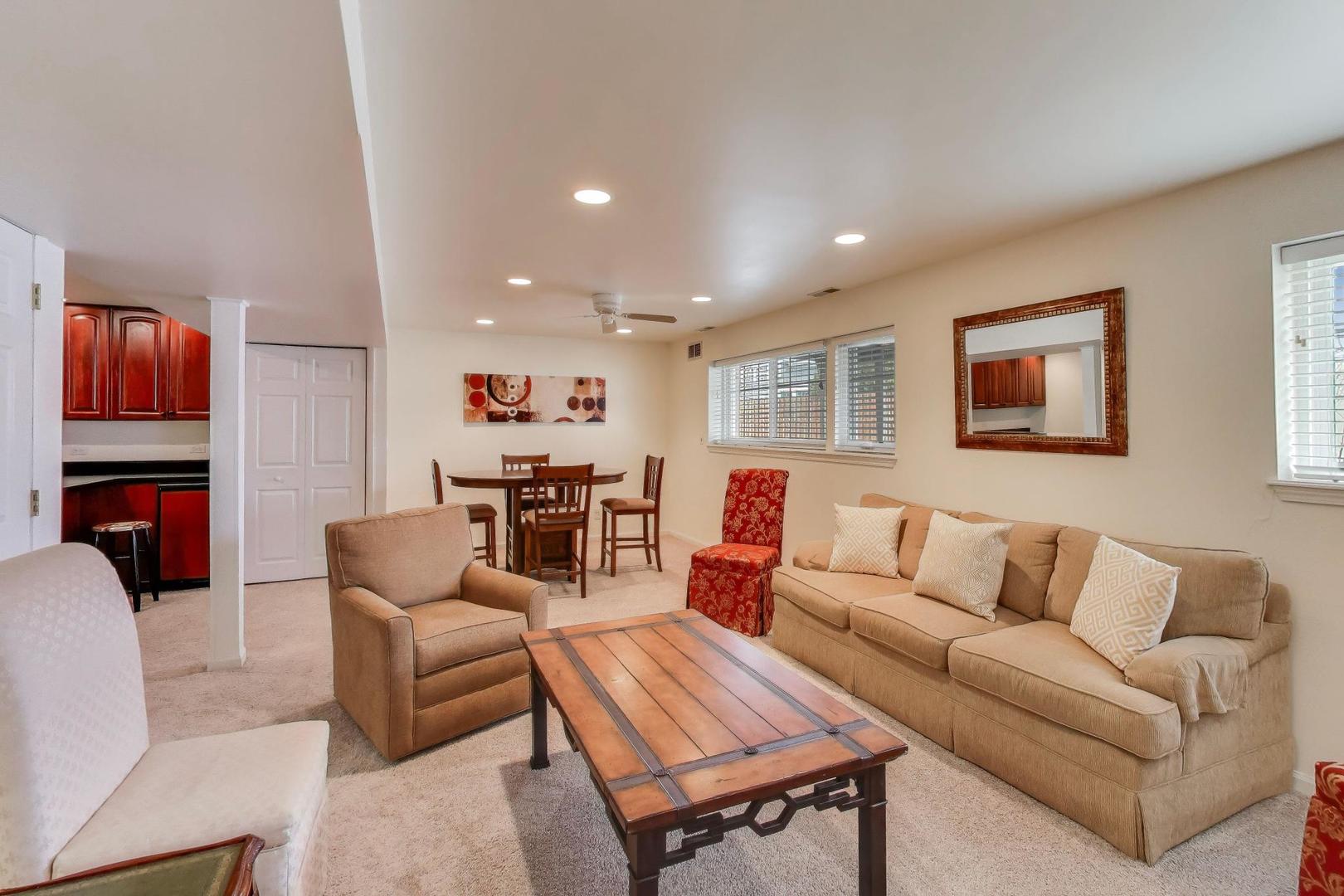 645 CITADEL Drive Unit: 645