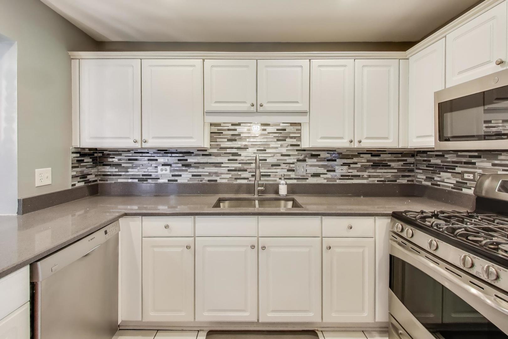 645 CITADEL Drive Unit: 645