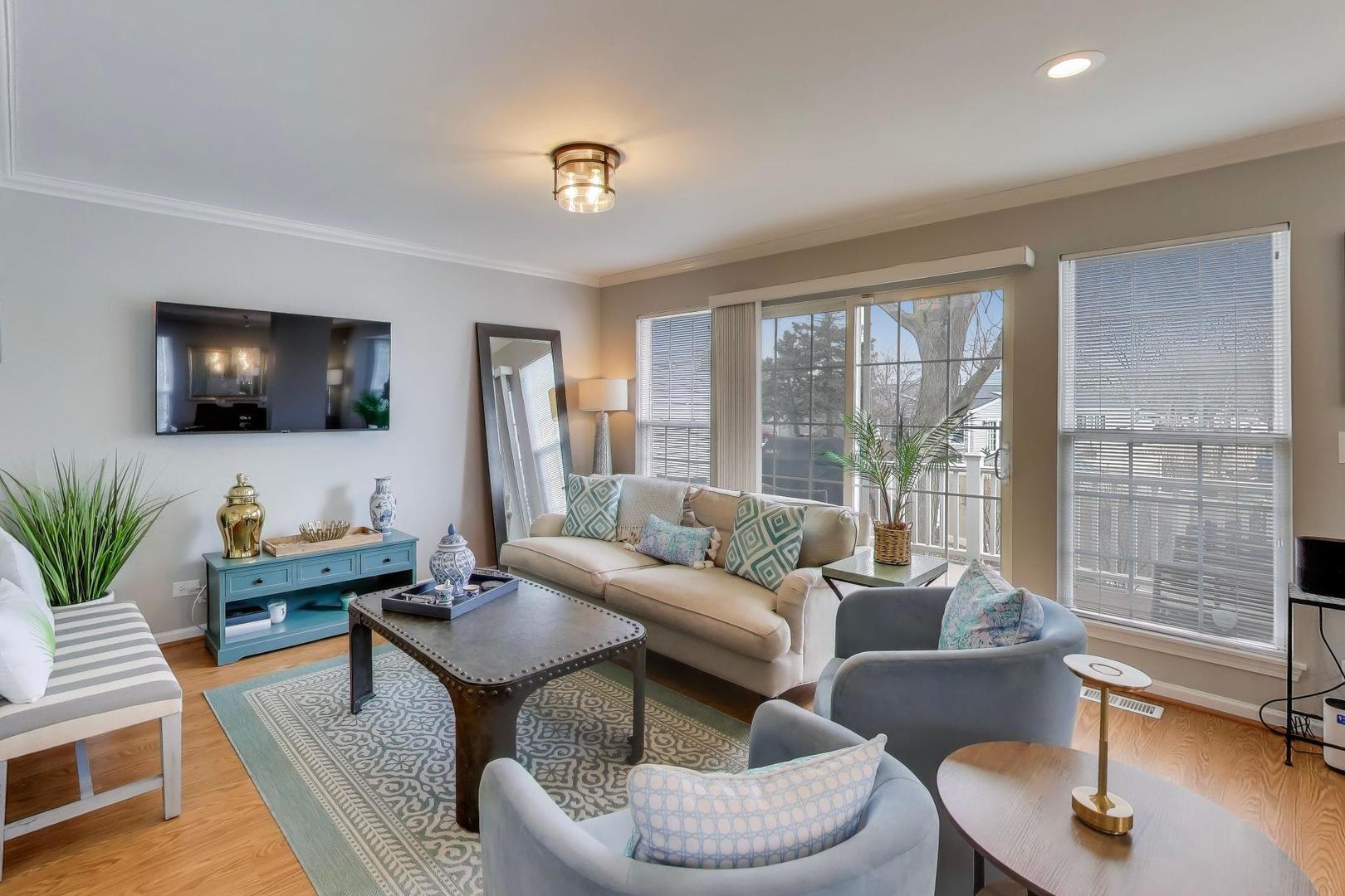 645 CITADEL Drive Unit: 645