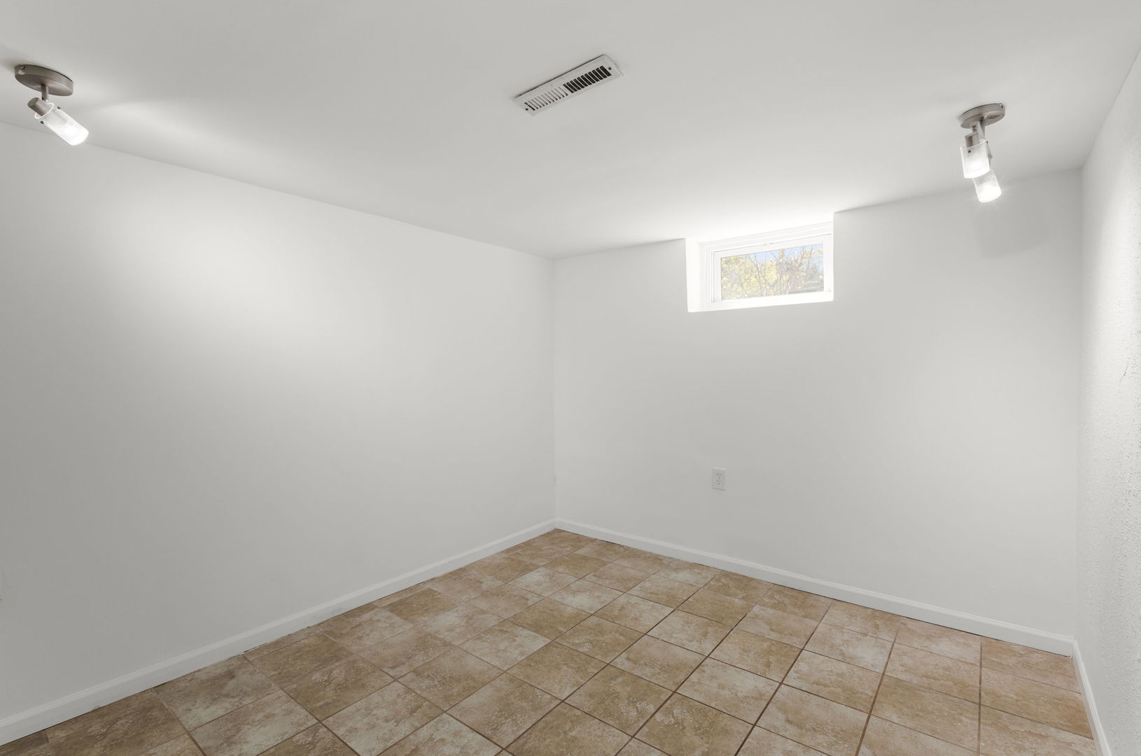132 Hiawatha Drive