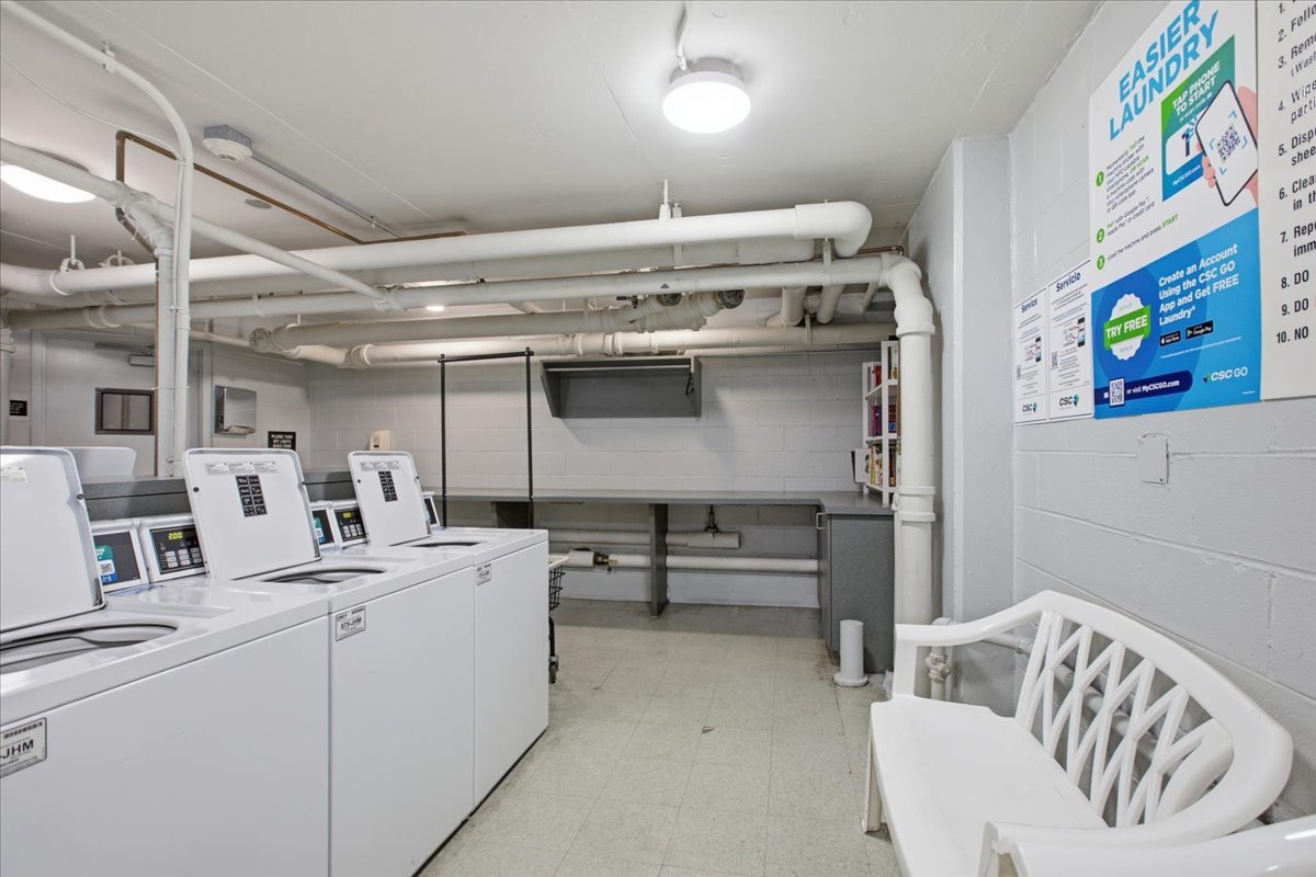 33 E Cedar Street Unit: 5B