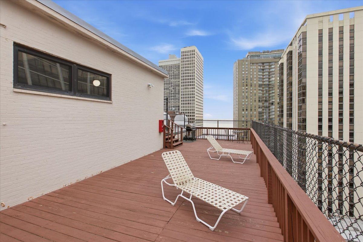 33 E Cedar Street Unit: 5B