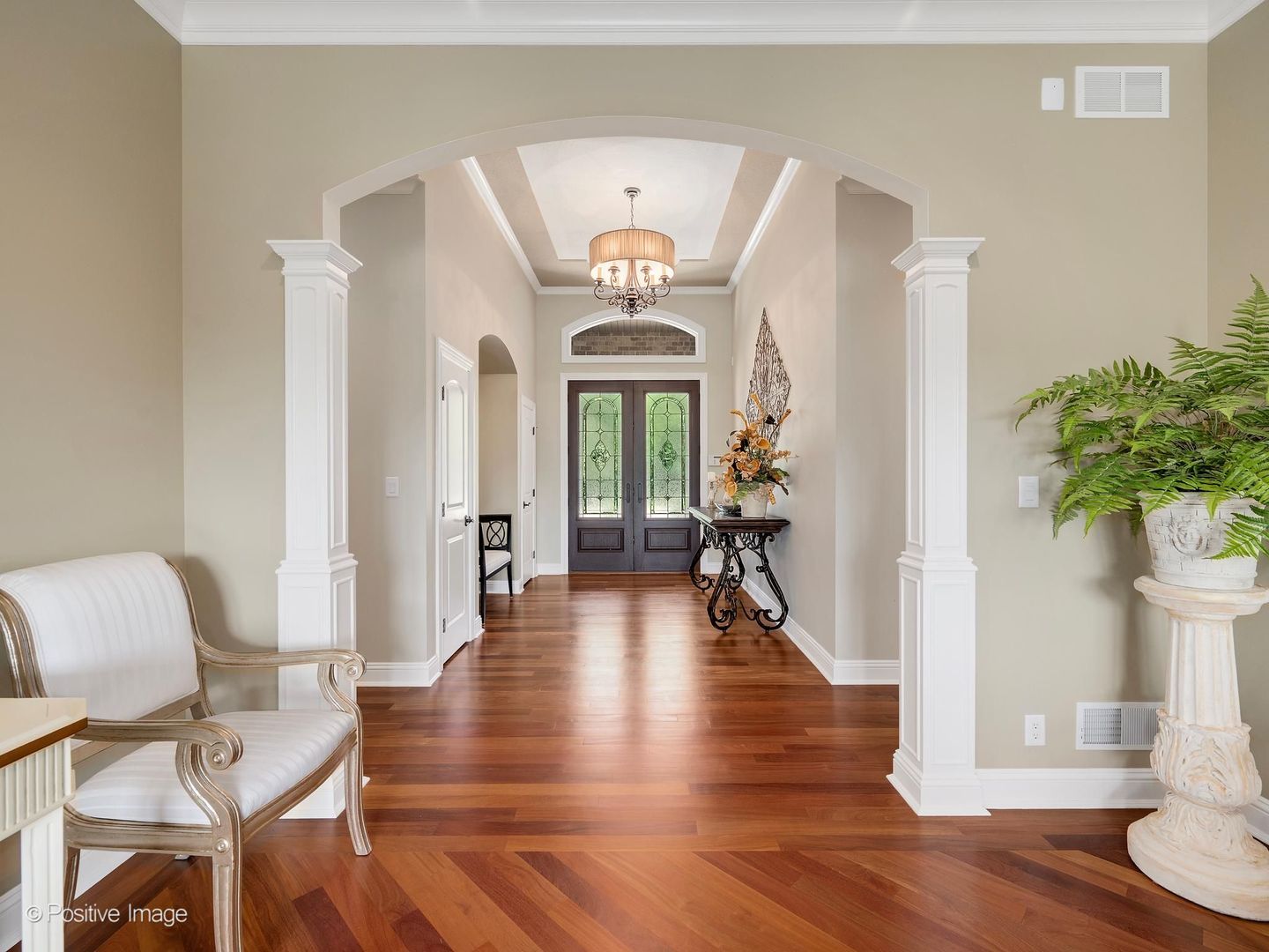 335 Edgewater Drive