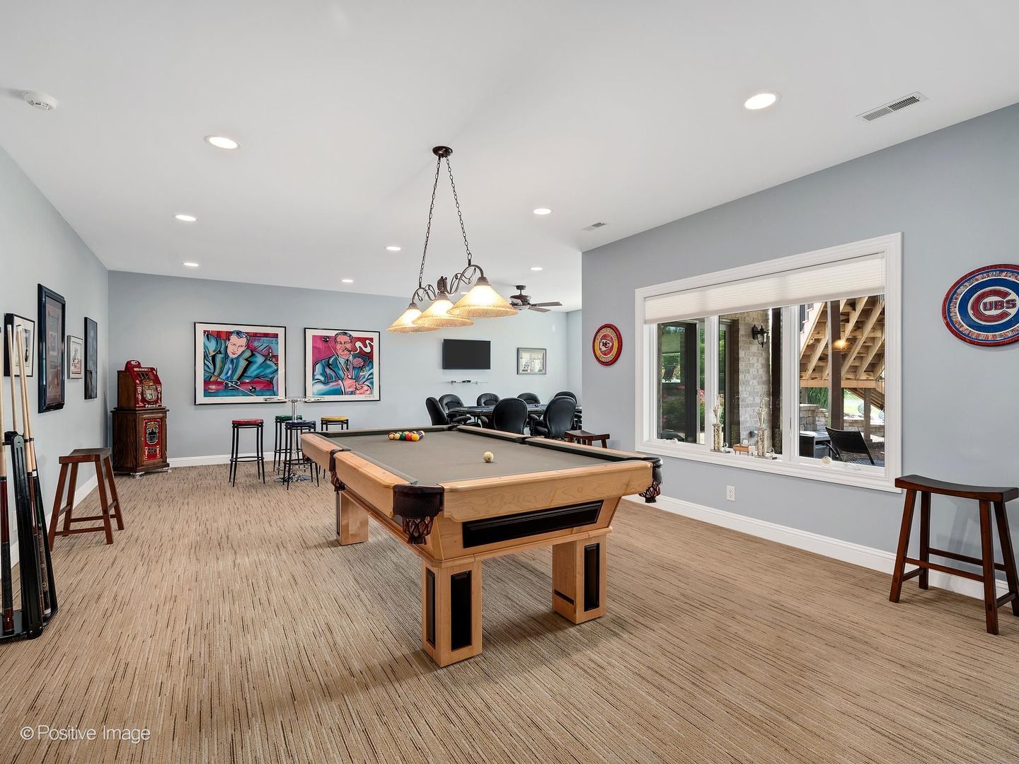335 Edgewater Drive