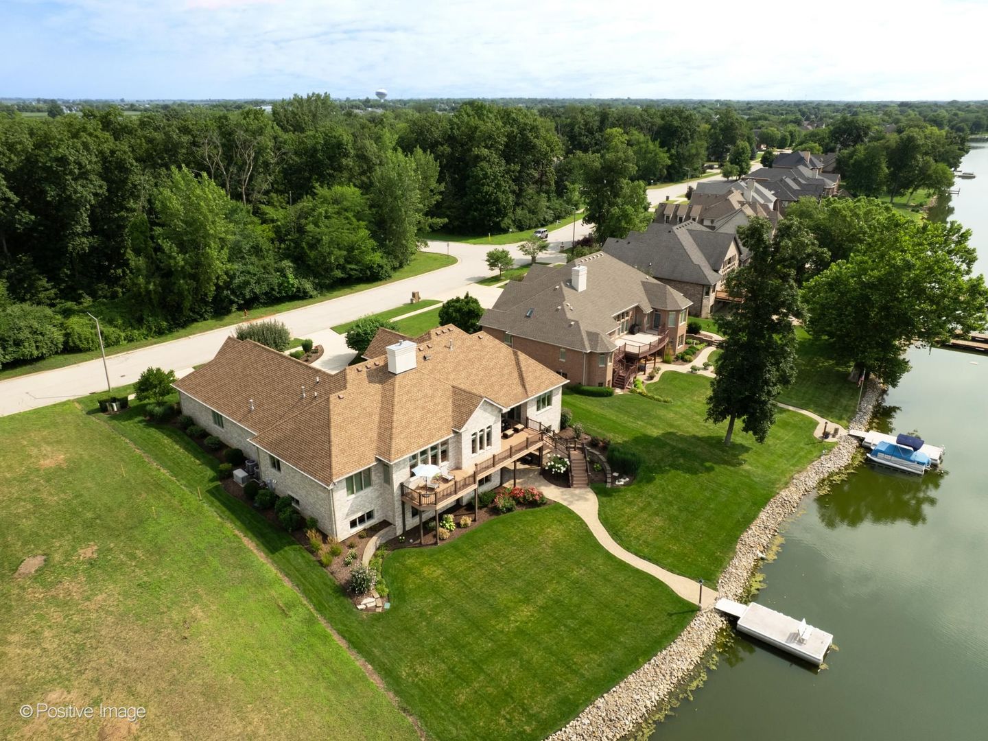 335 Edgewater Drive