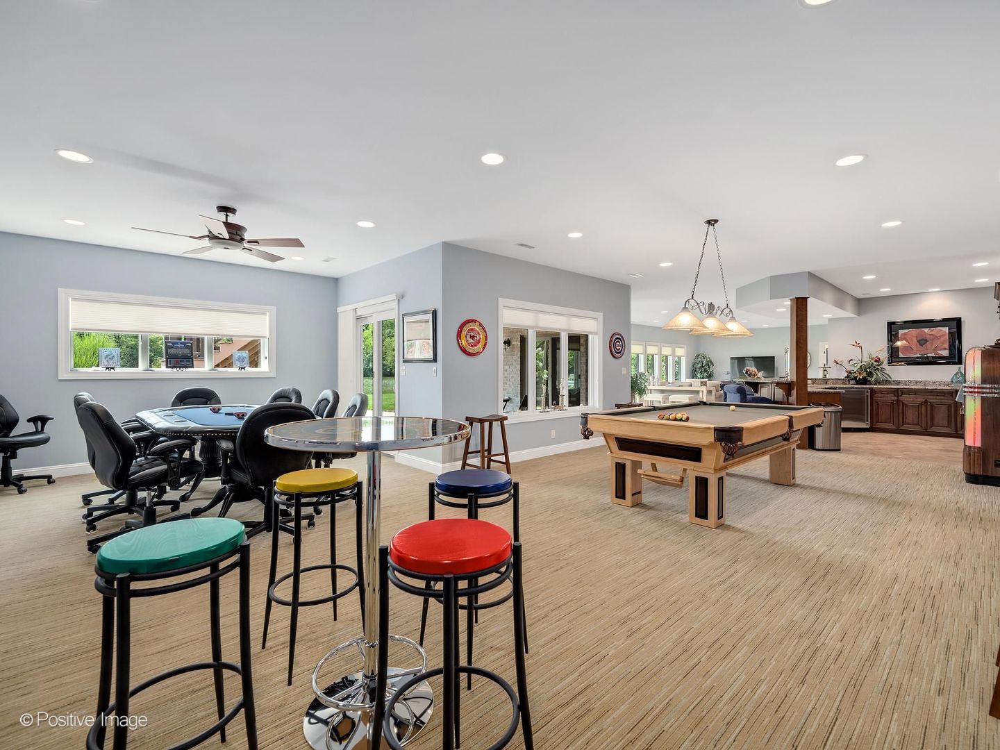 335 Edgewater Drive