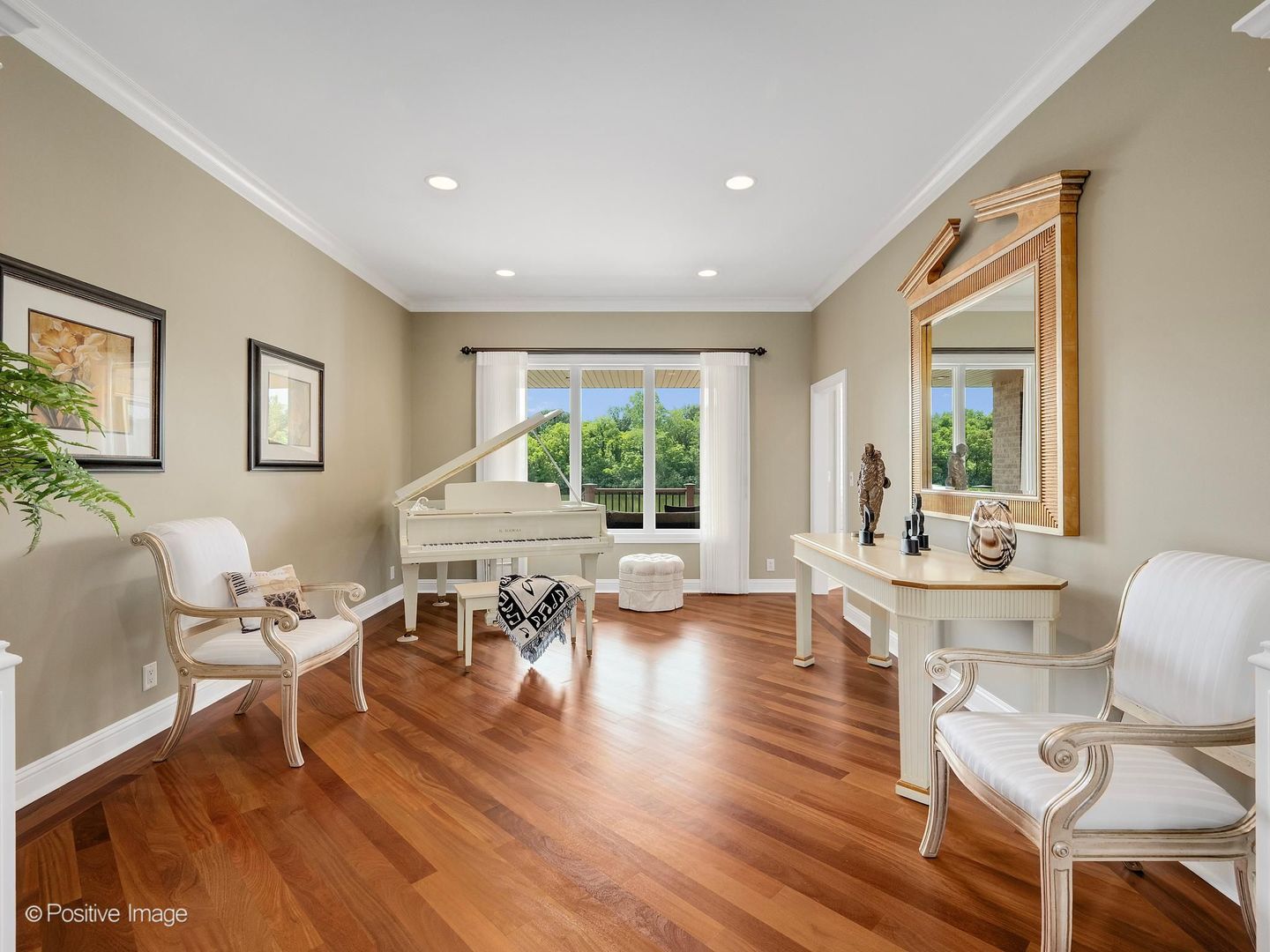 335 Edgewater Drive