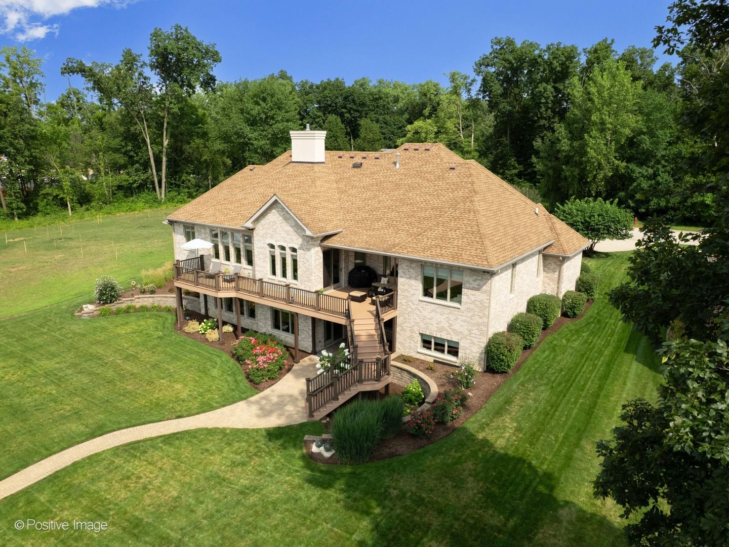 335 Edgewater Drive