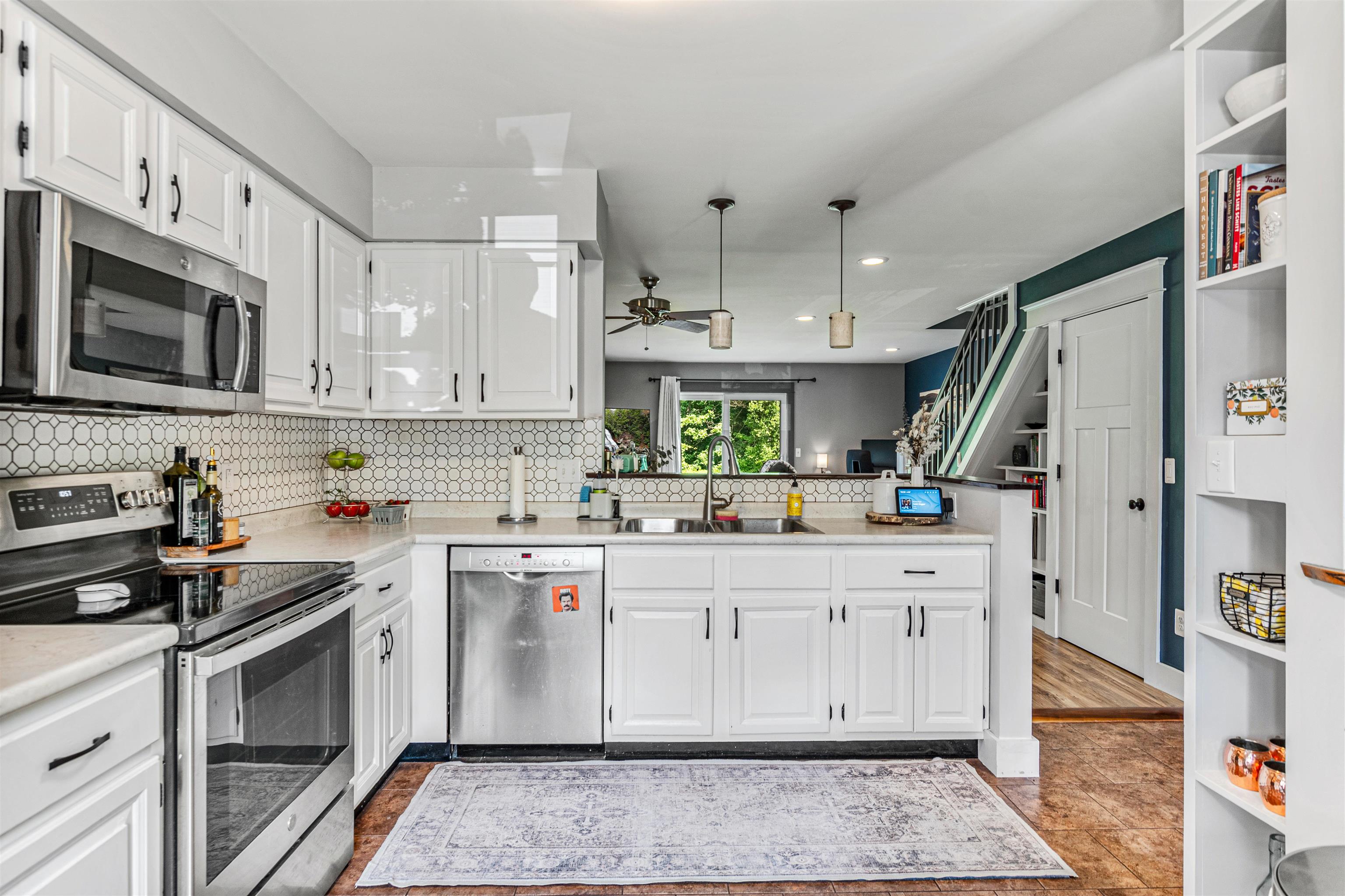 70 Brickyard Road Unit: 11