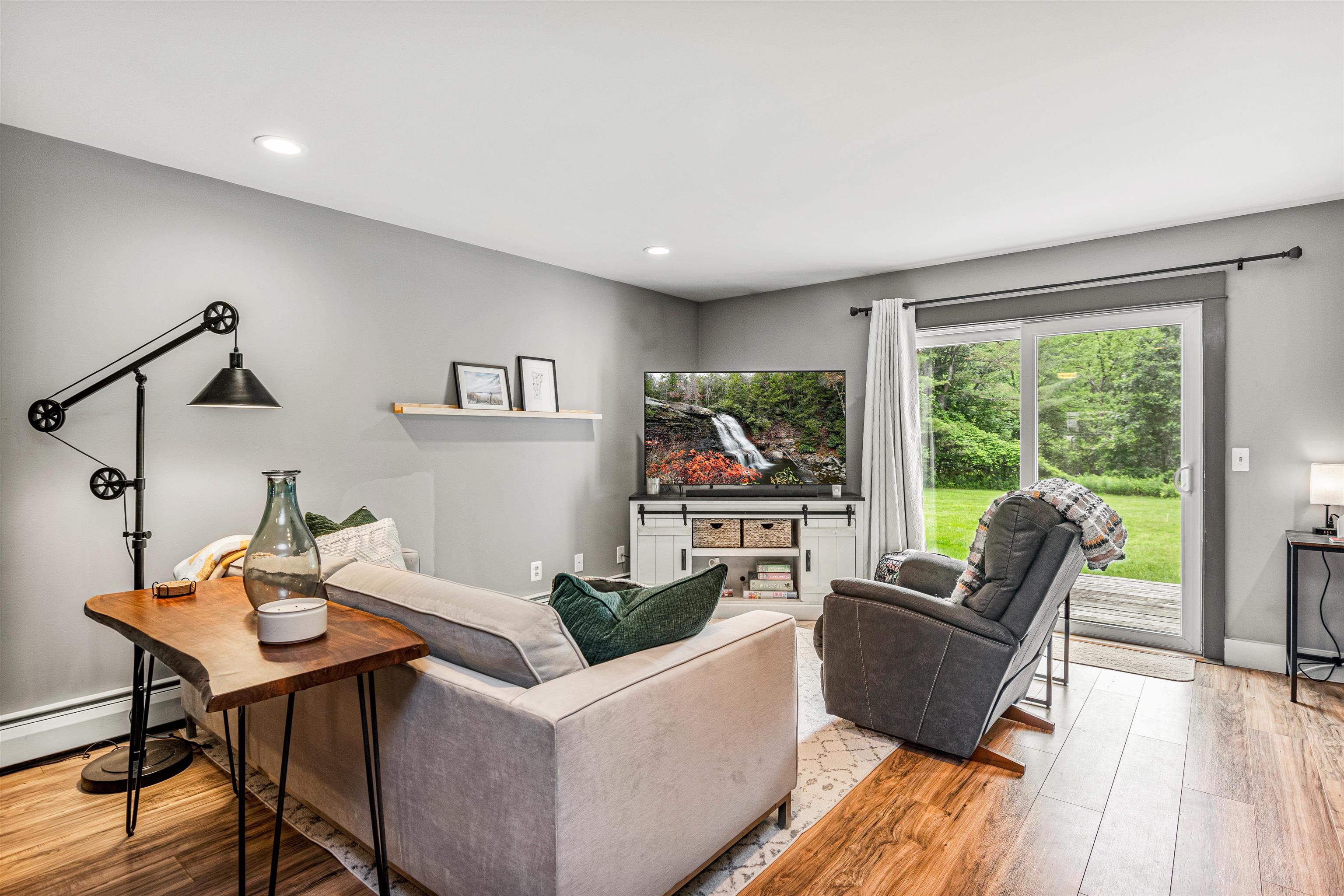 70 Brickyard Road Unit: 11