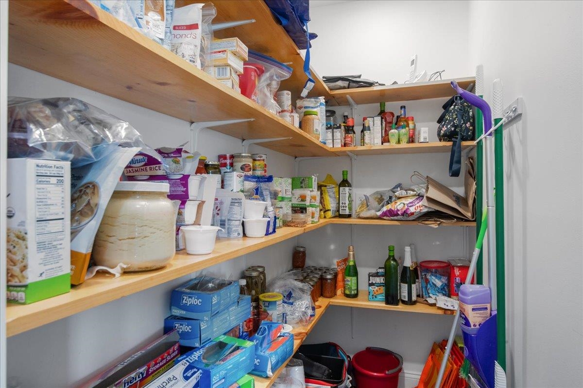 482 Pidgeon Hill Road