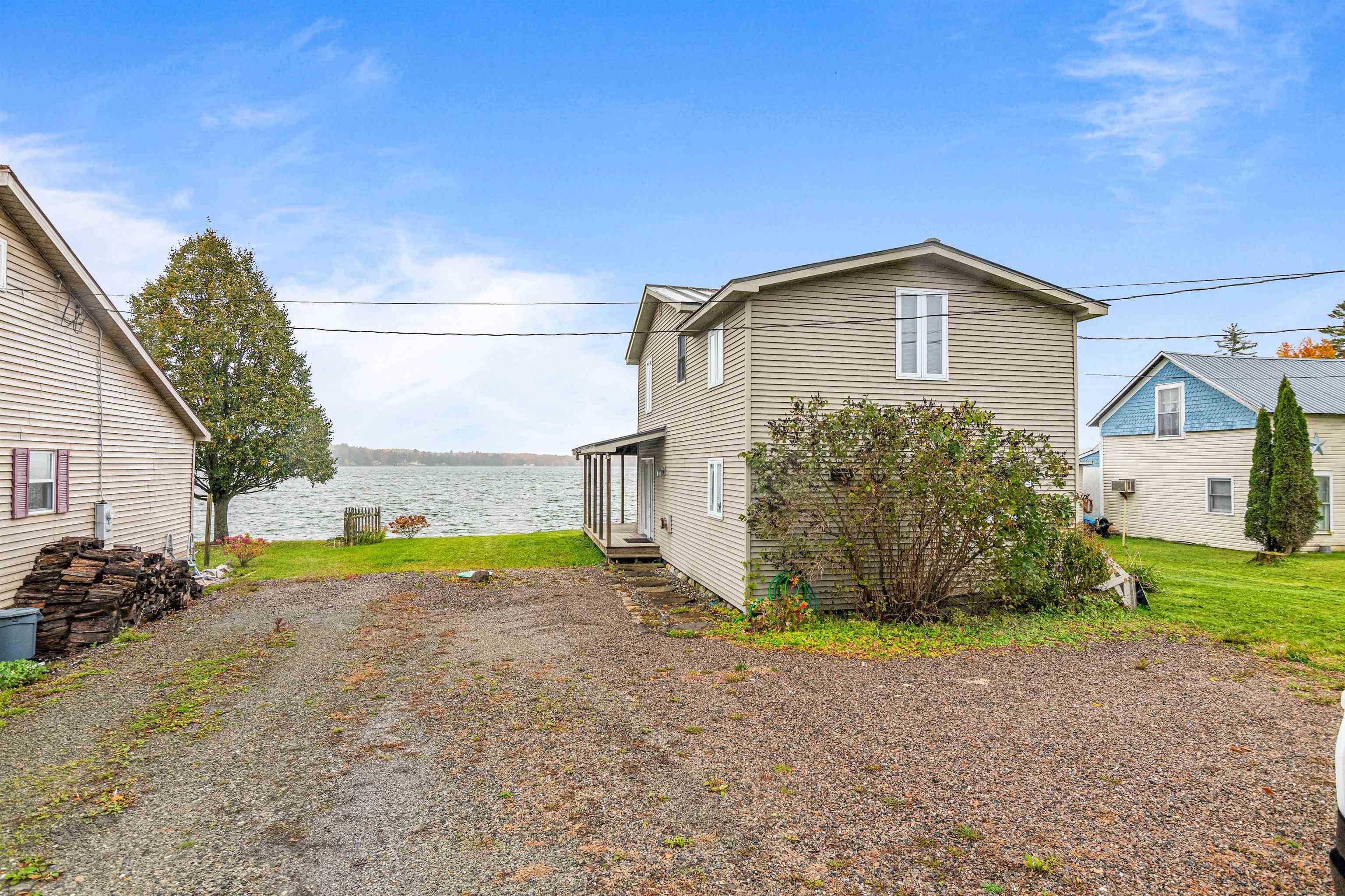 32 Dewing Road