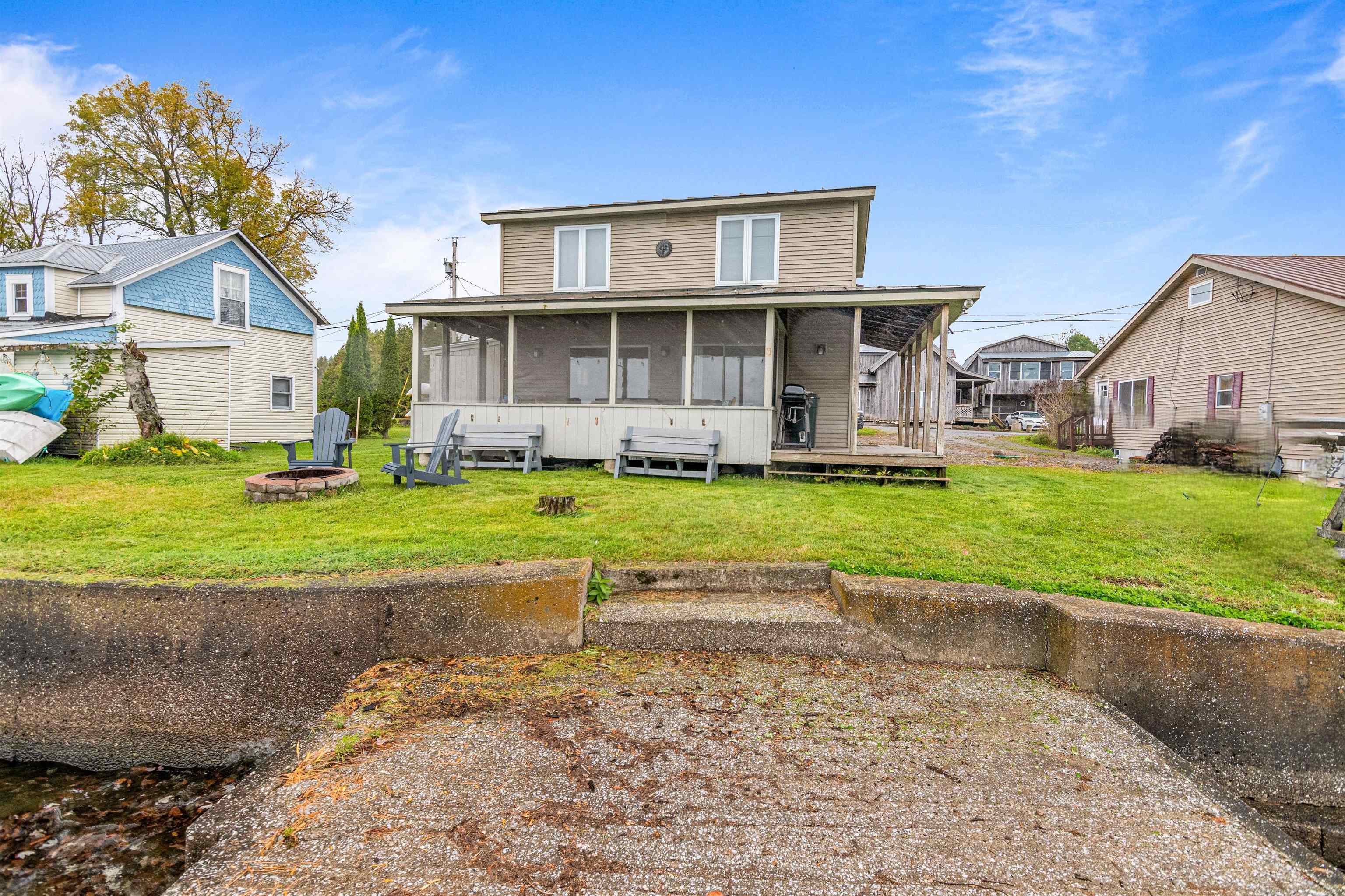32 Dewing Road