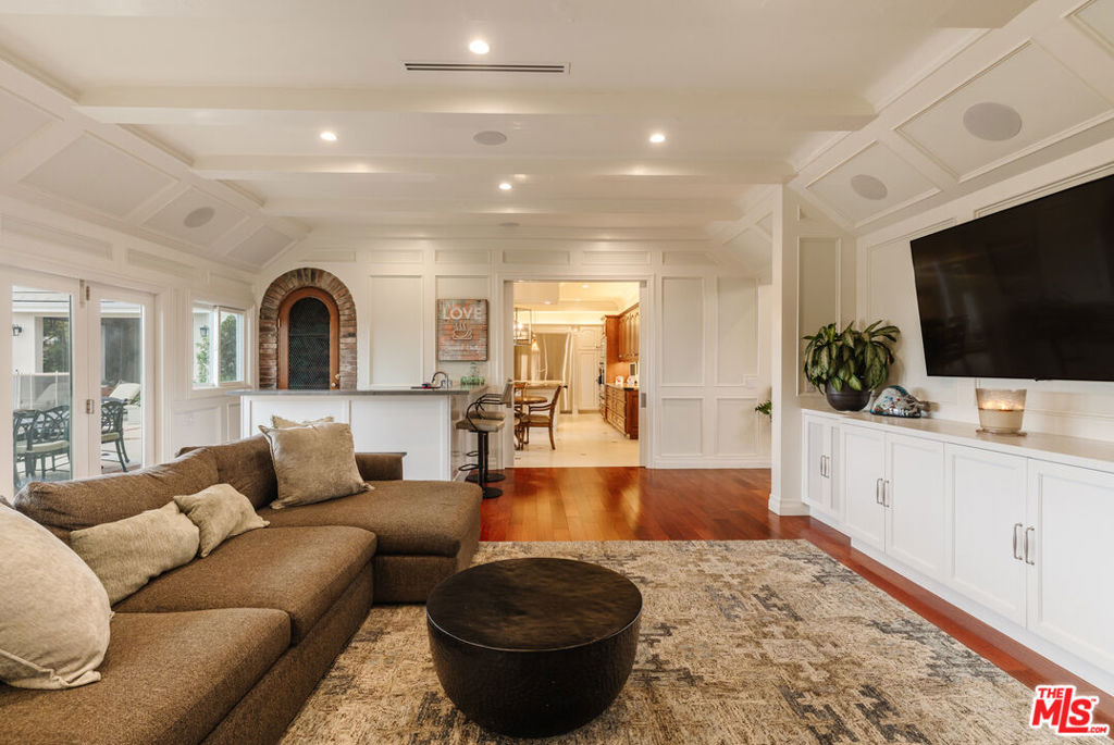 3819 Vista Linda Drive