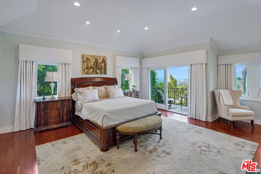 3819 Vista Linda Drive