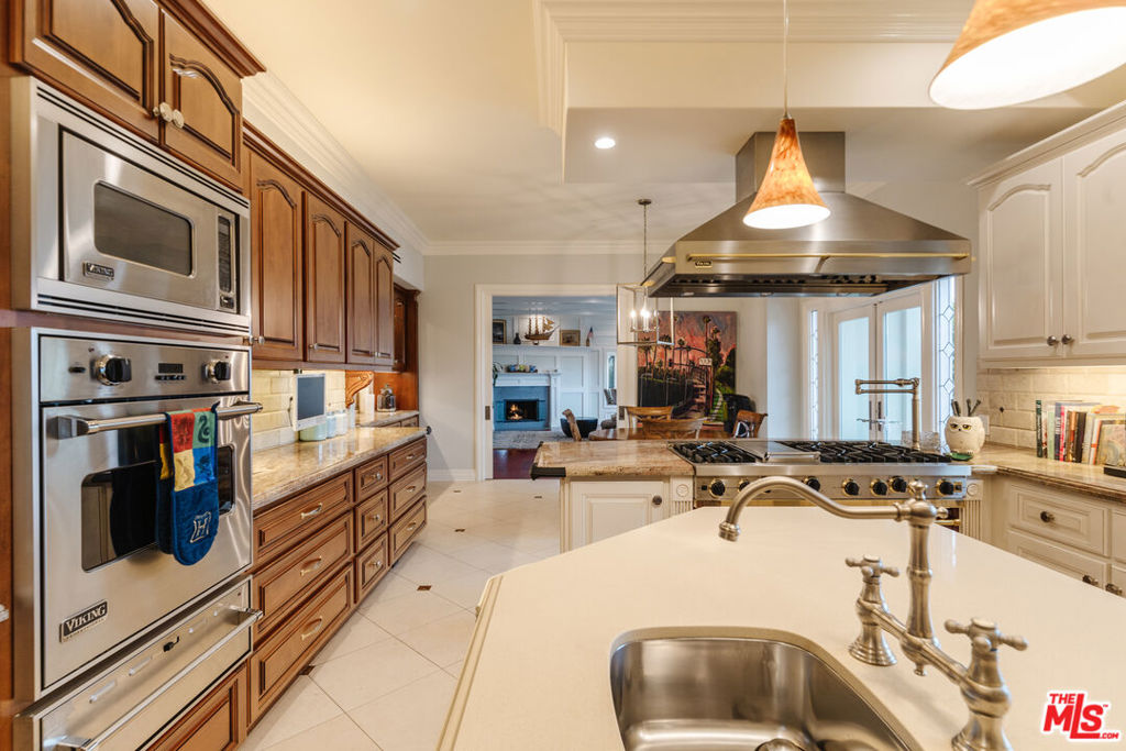 3819 Vista Linda Drive