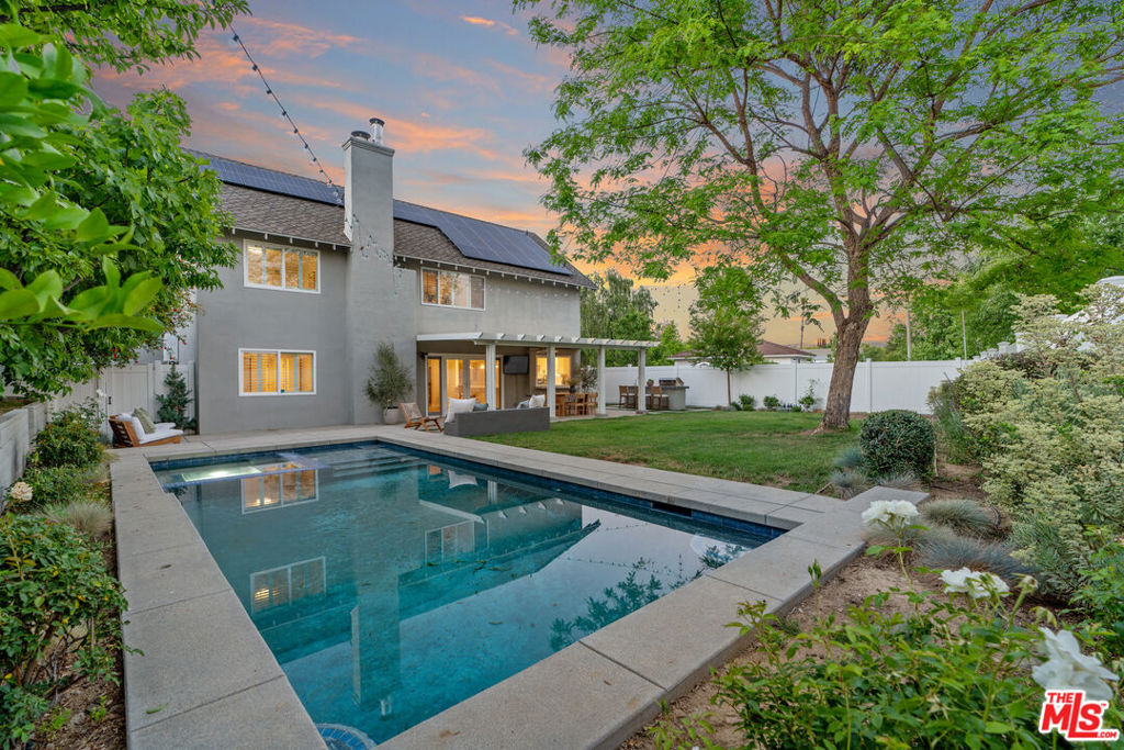 27062 Helmond Drive